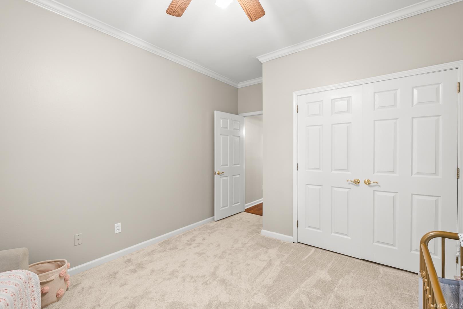 WESTBURY - Residential