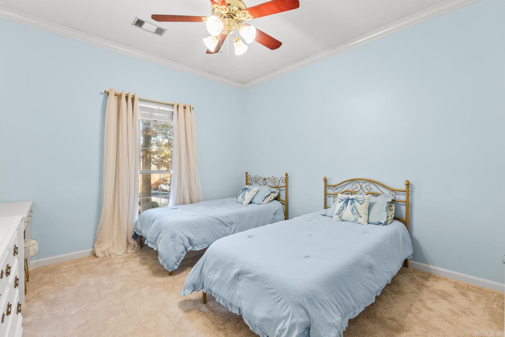 WESTBURY - Residential