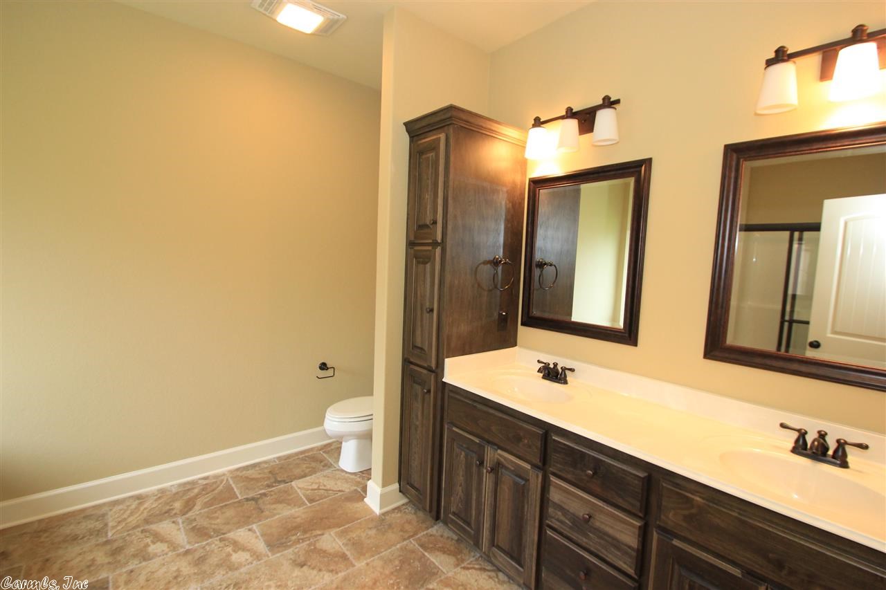 Oak Tree - Residential