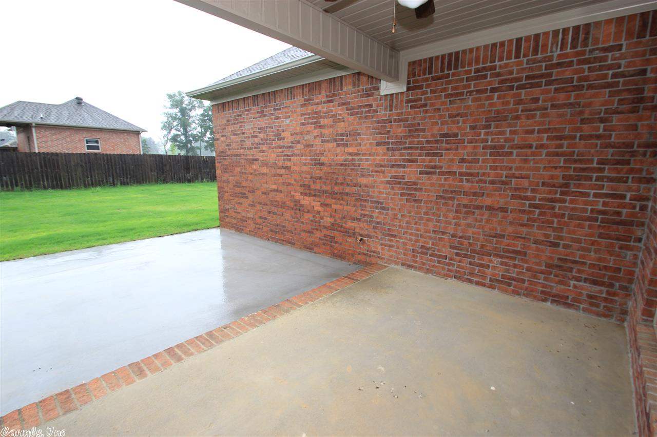 Oak Tree - Residential