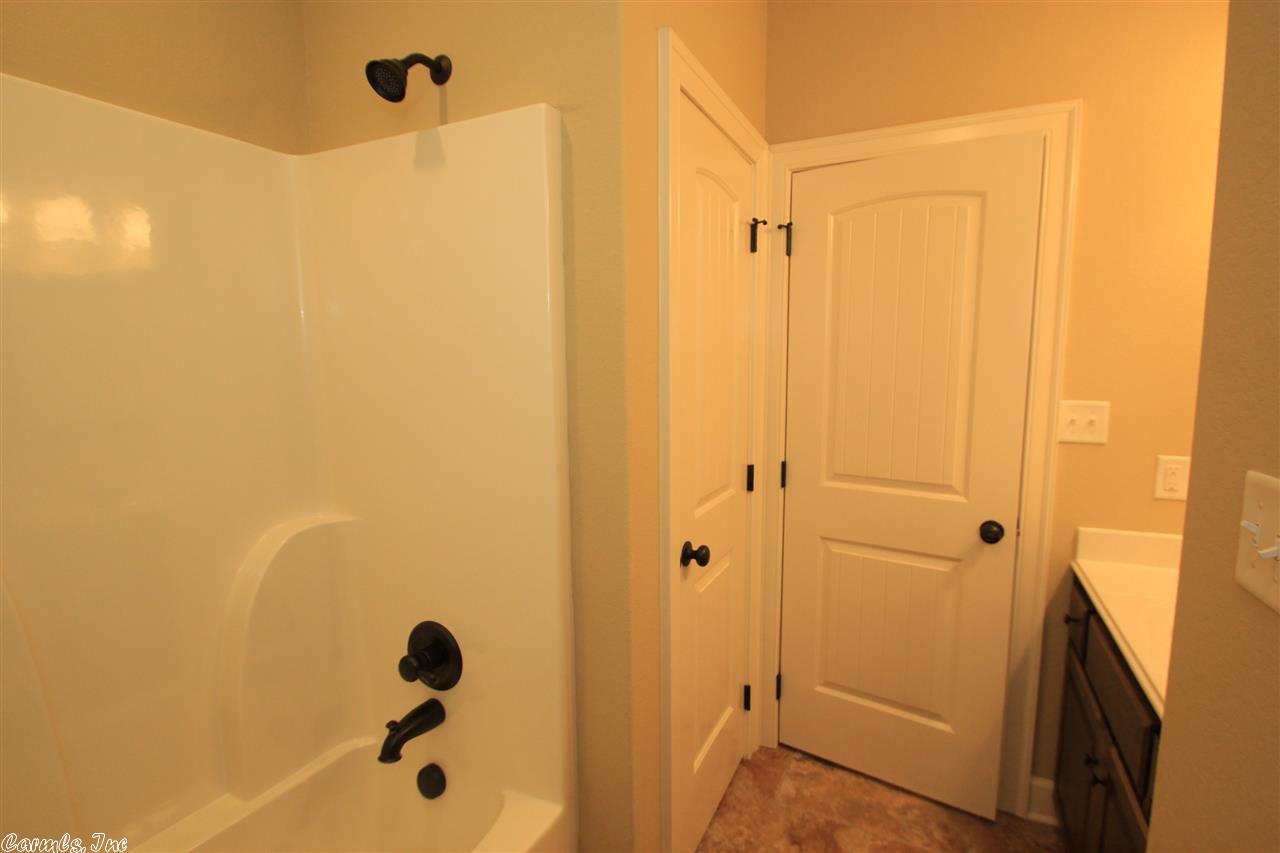 Oak Tree - Residential