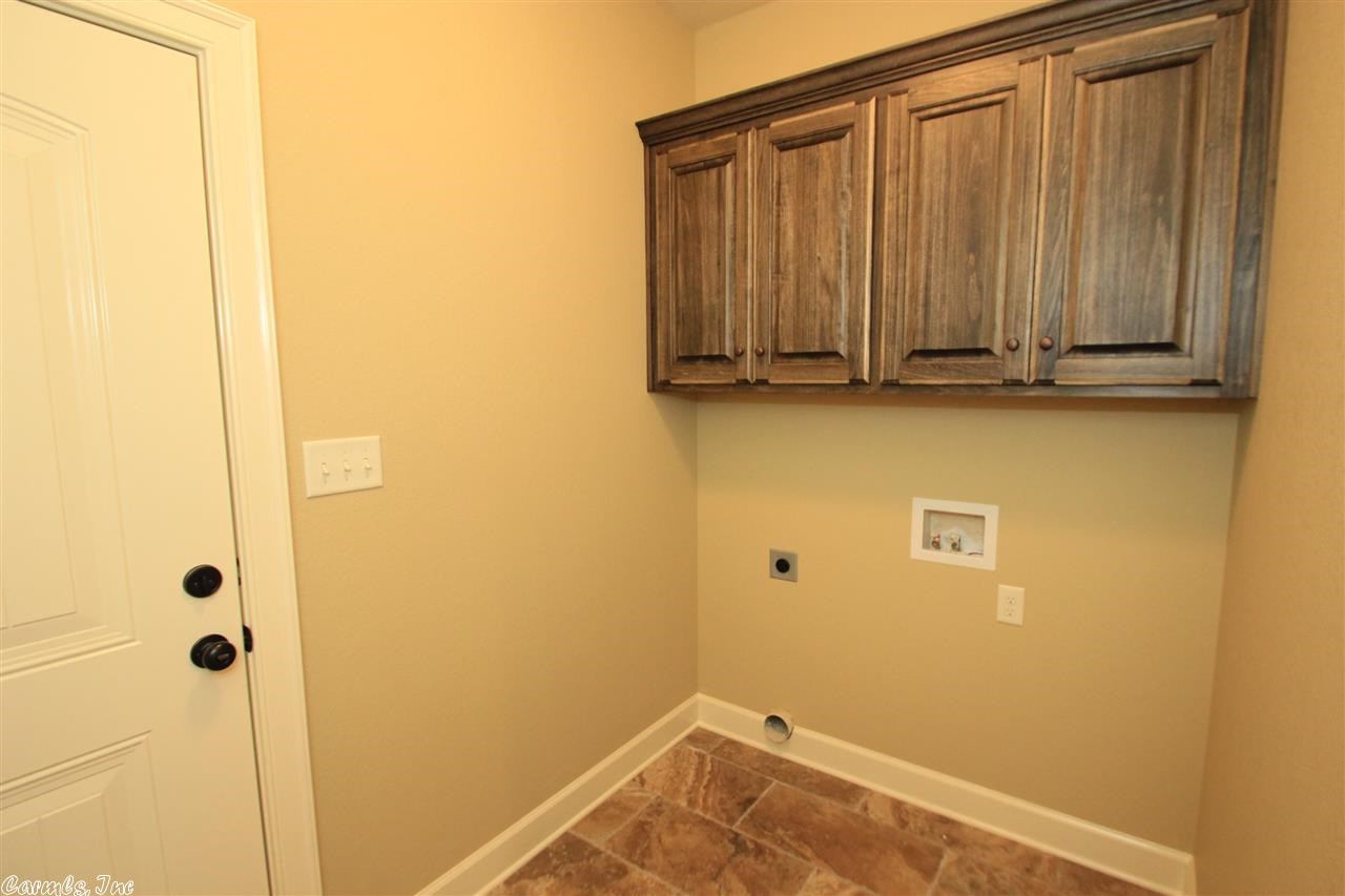 Oak Tree - Residential