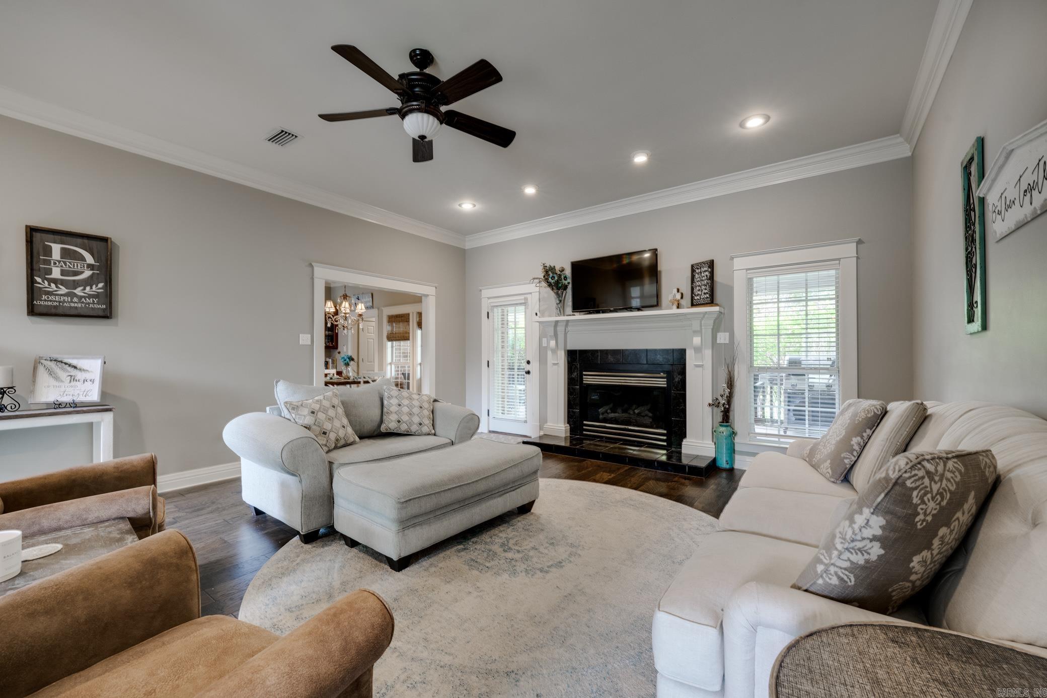 MADISON PLACE - Residential