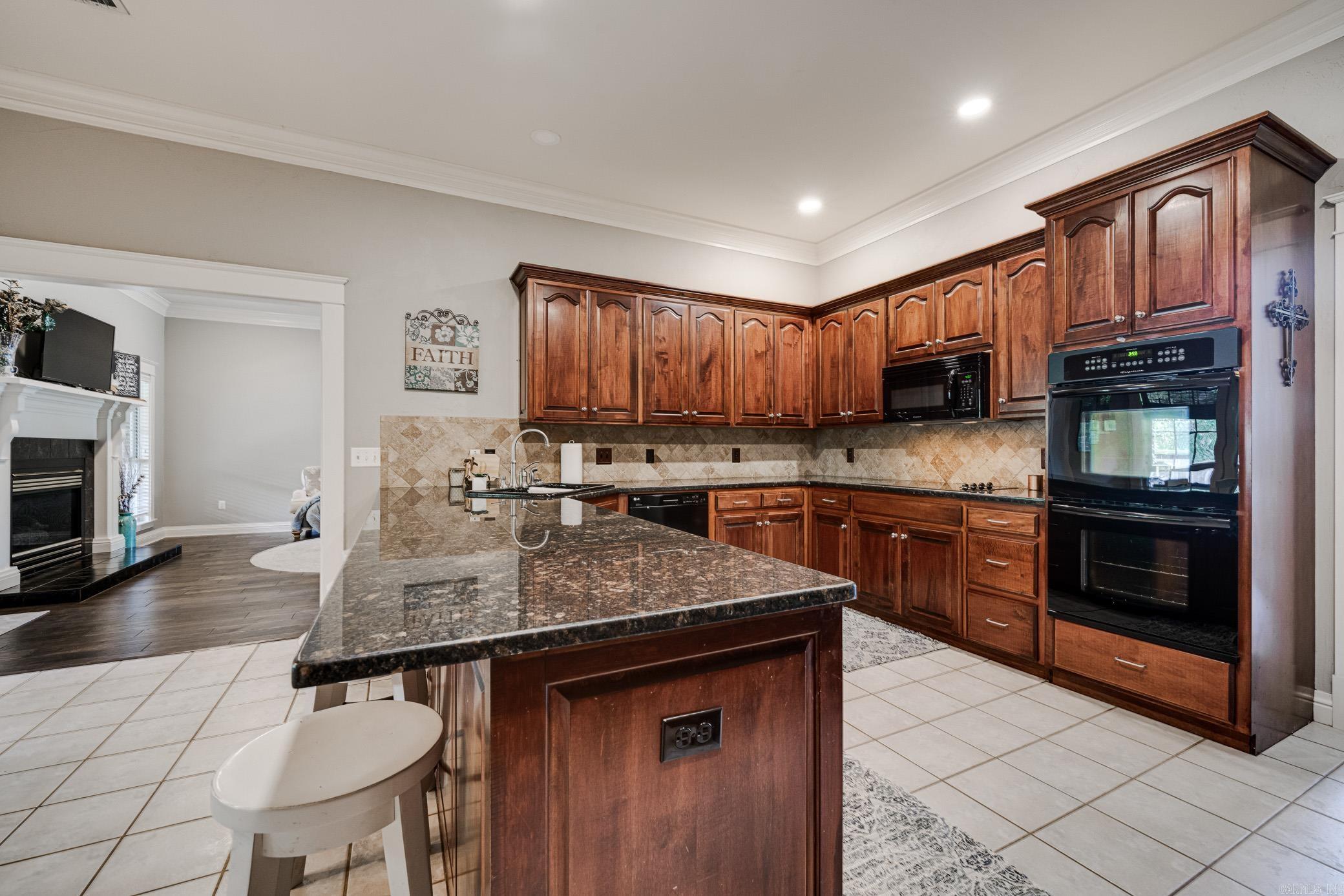 MADISON PLACE - Residential