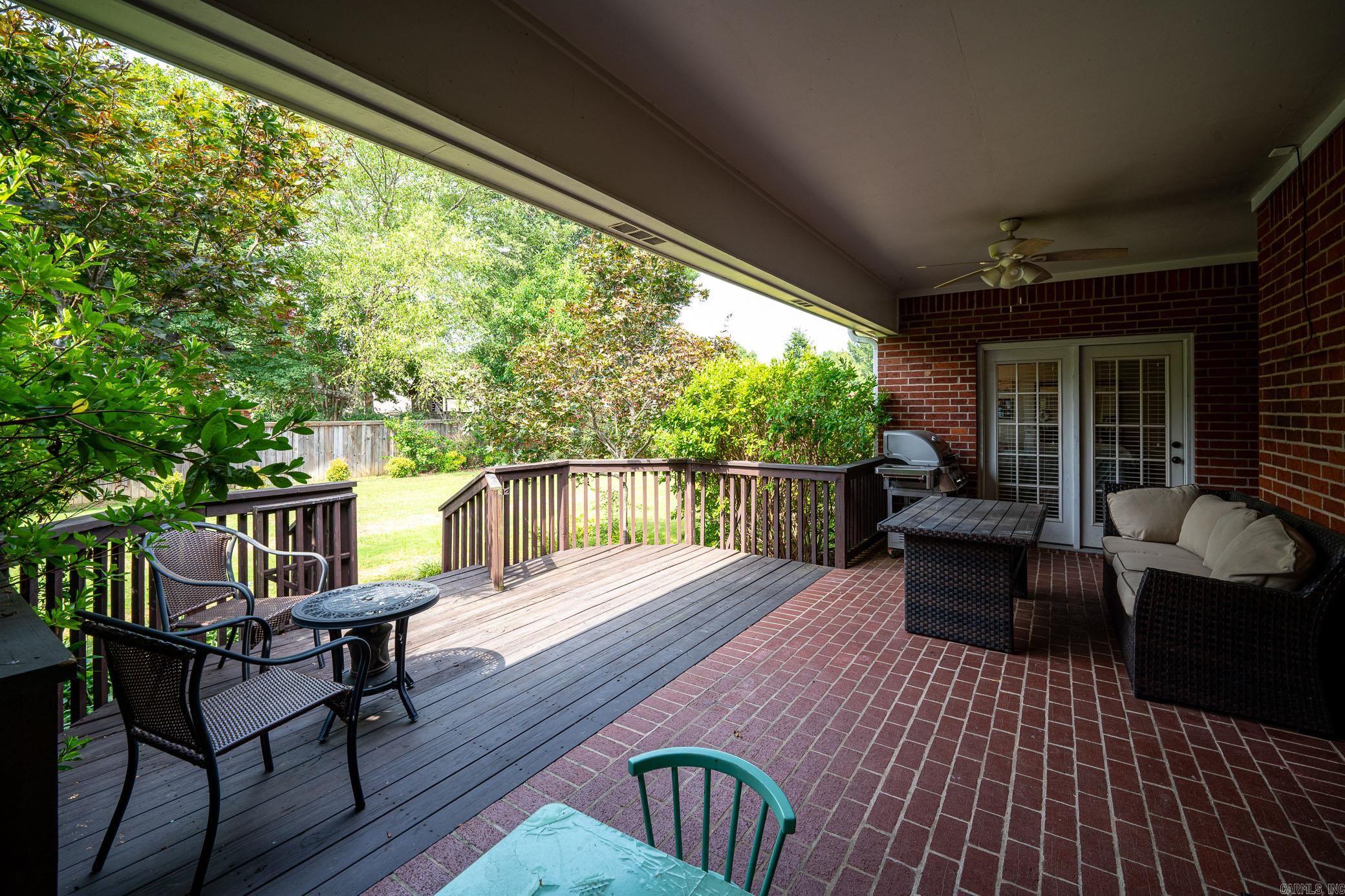 MADISON PLACE - Residential