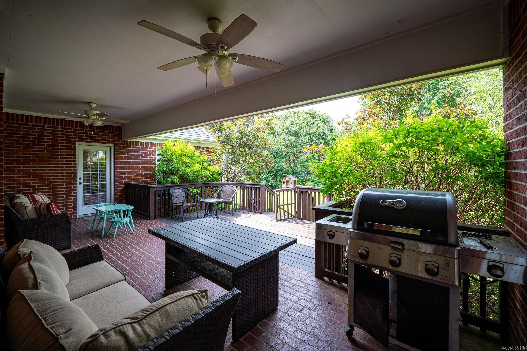 MADISON PLACE - Residential