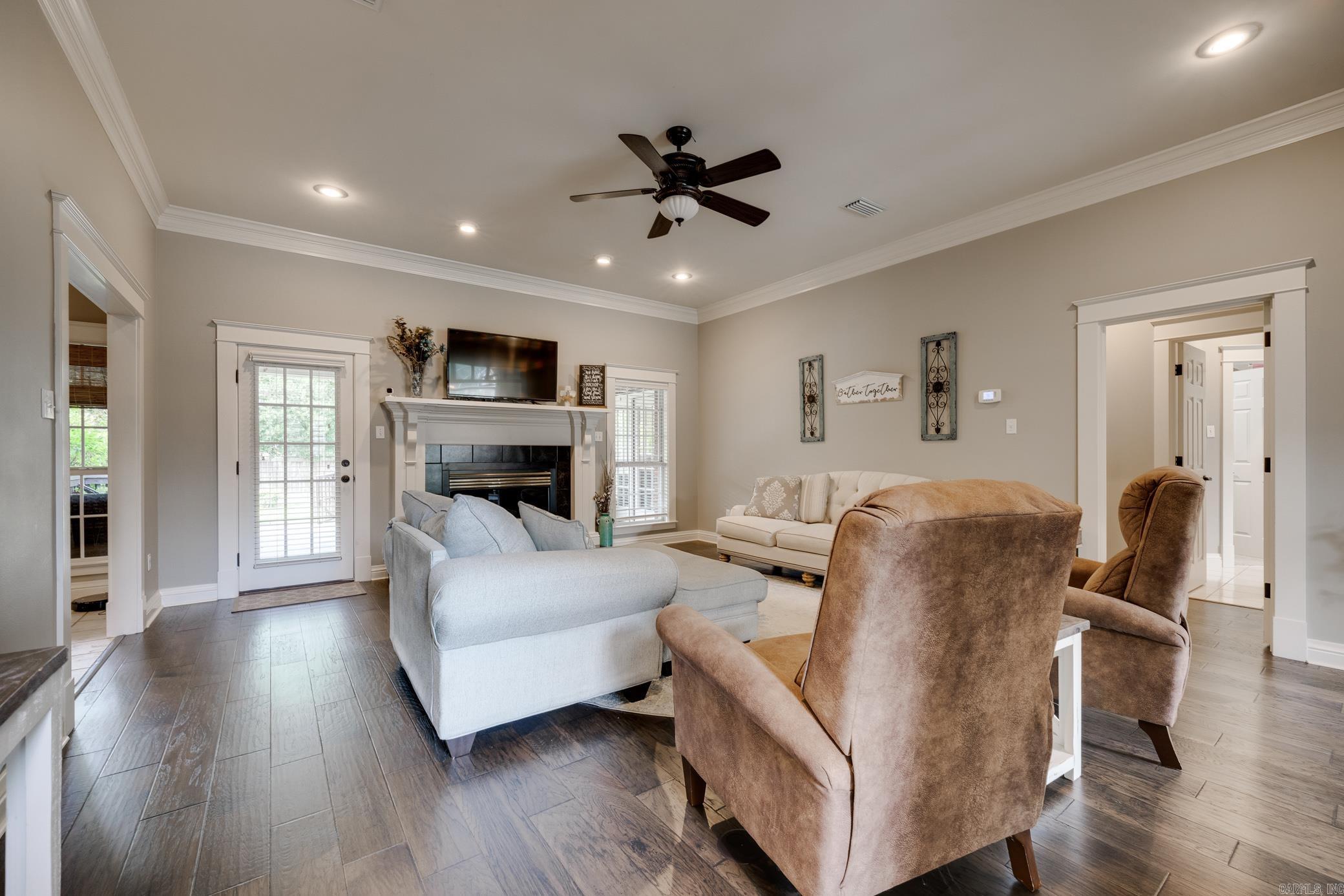 MADISON PLACE - Residential