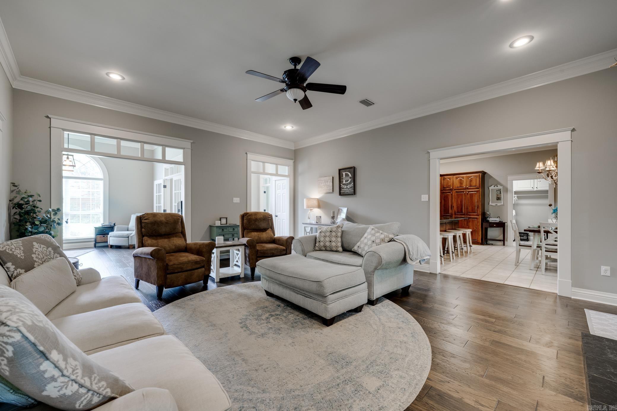 MADISON PLACE - Residential