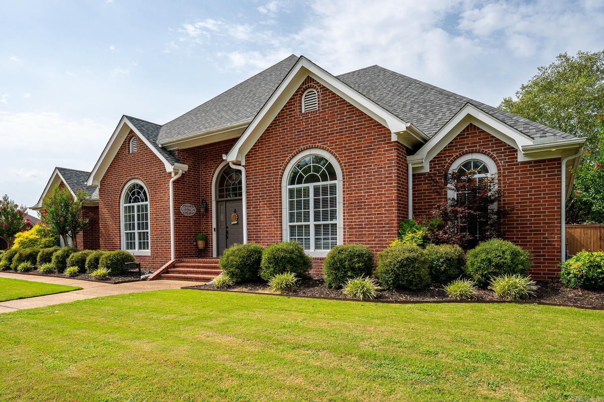 MADISON PLACE - Residential