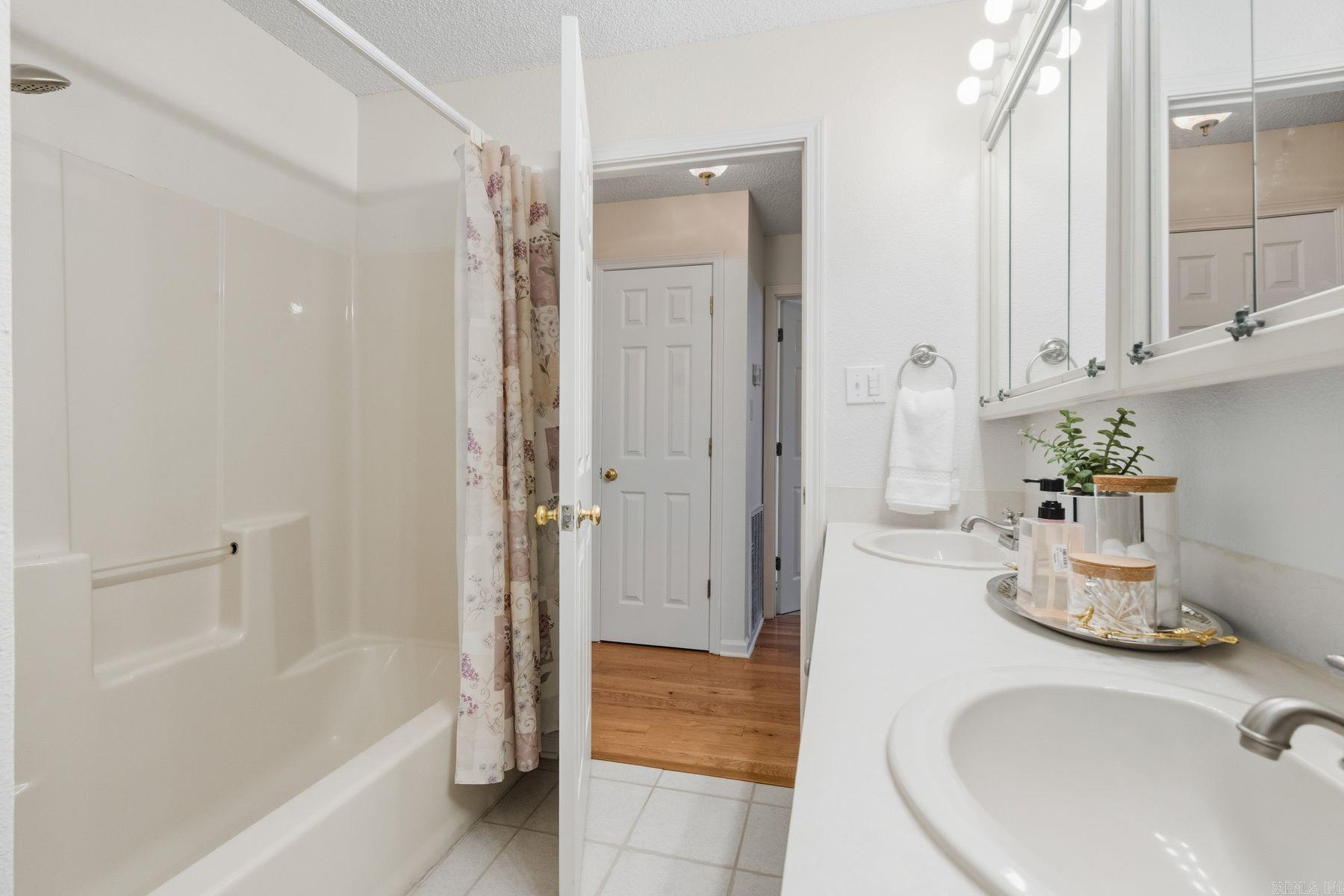HOBBY - Residential