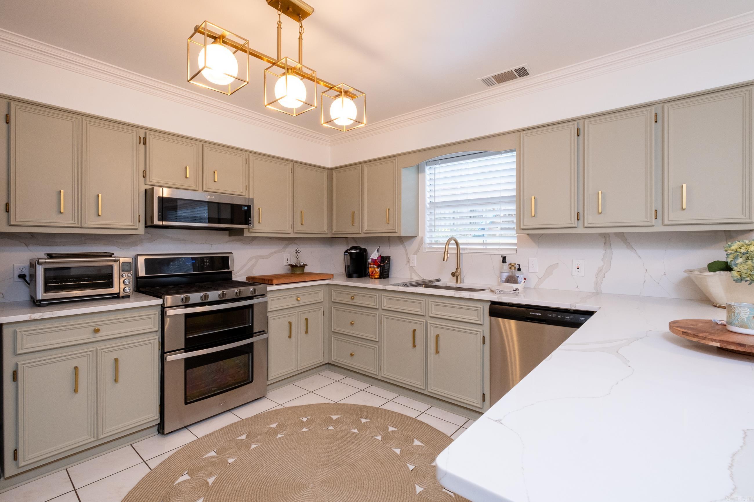 SECLUDED HILLS ADDN - Residential