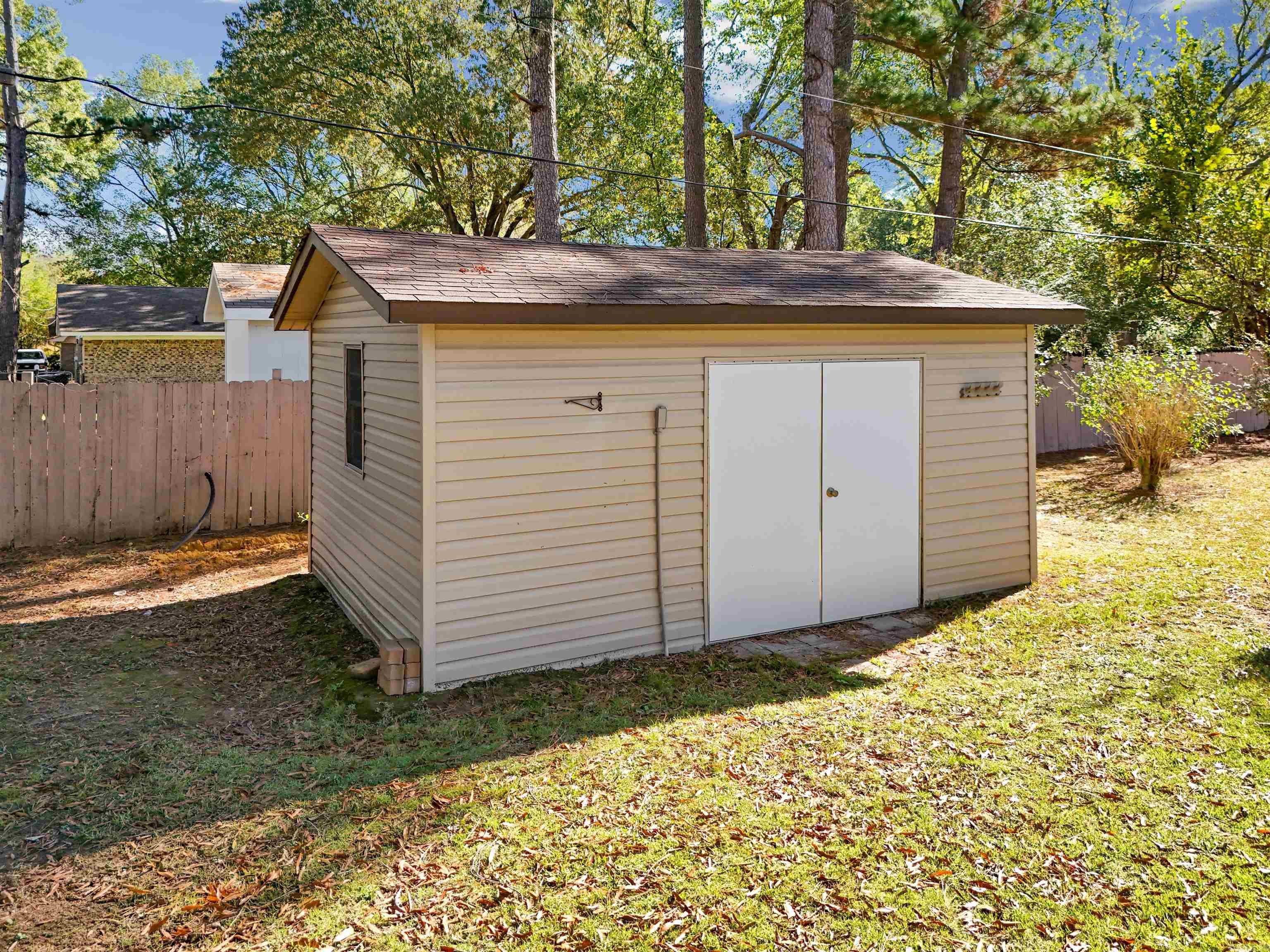 WEST GATE - Residential