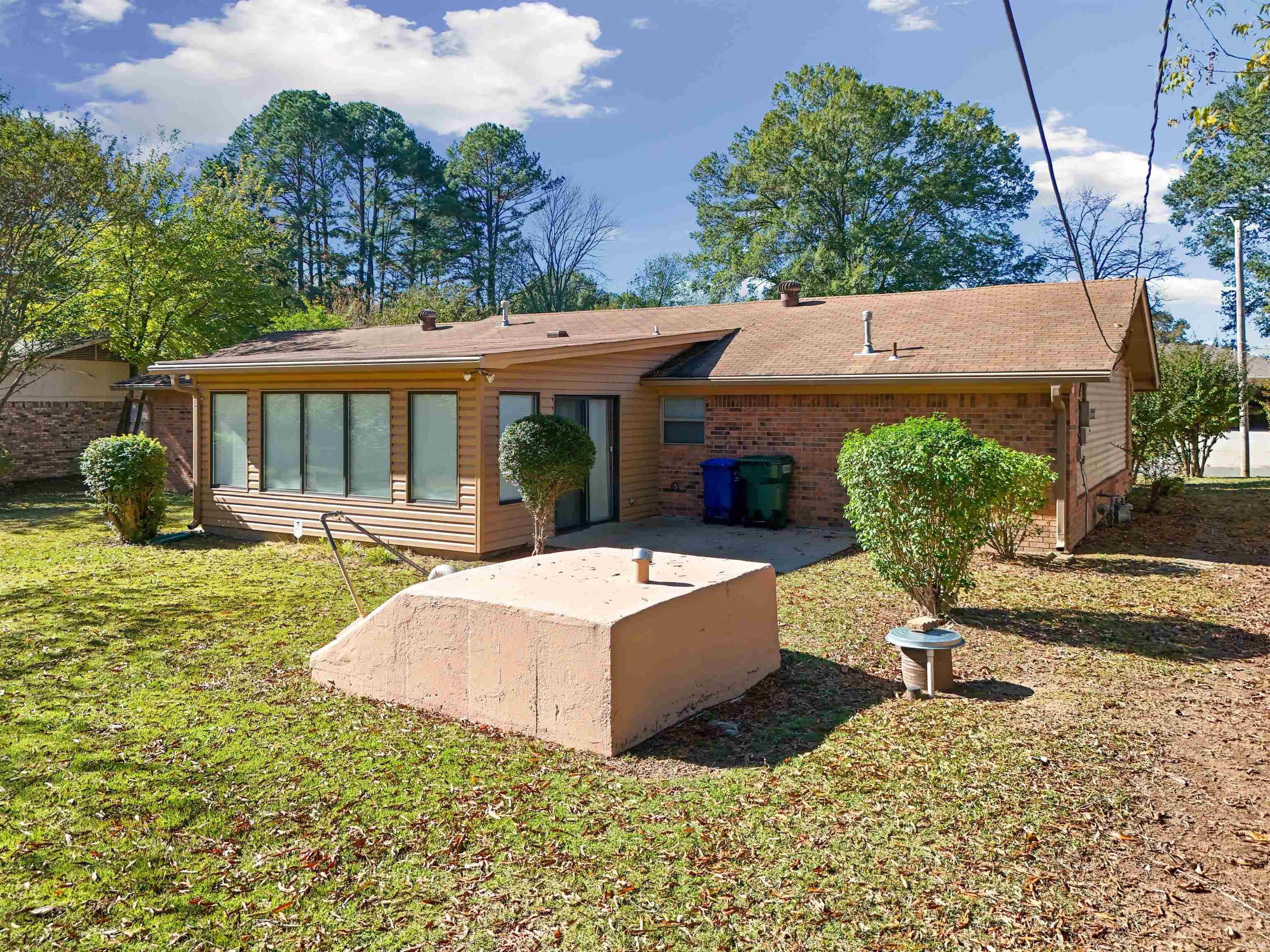 WEST GATE - Residential