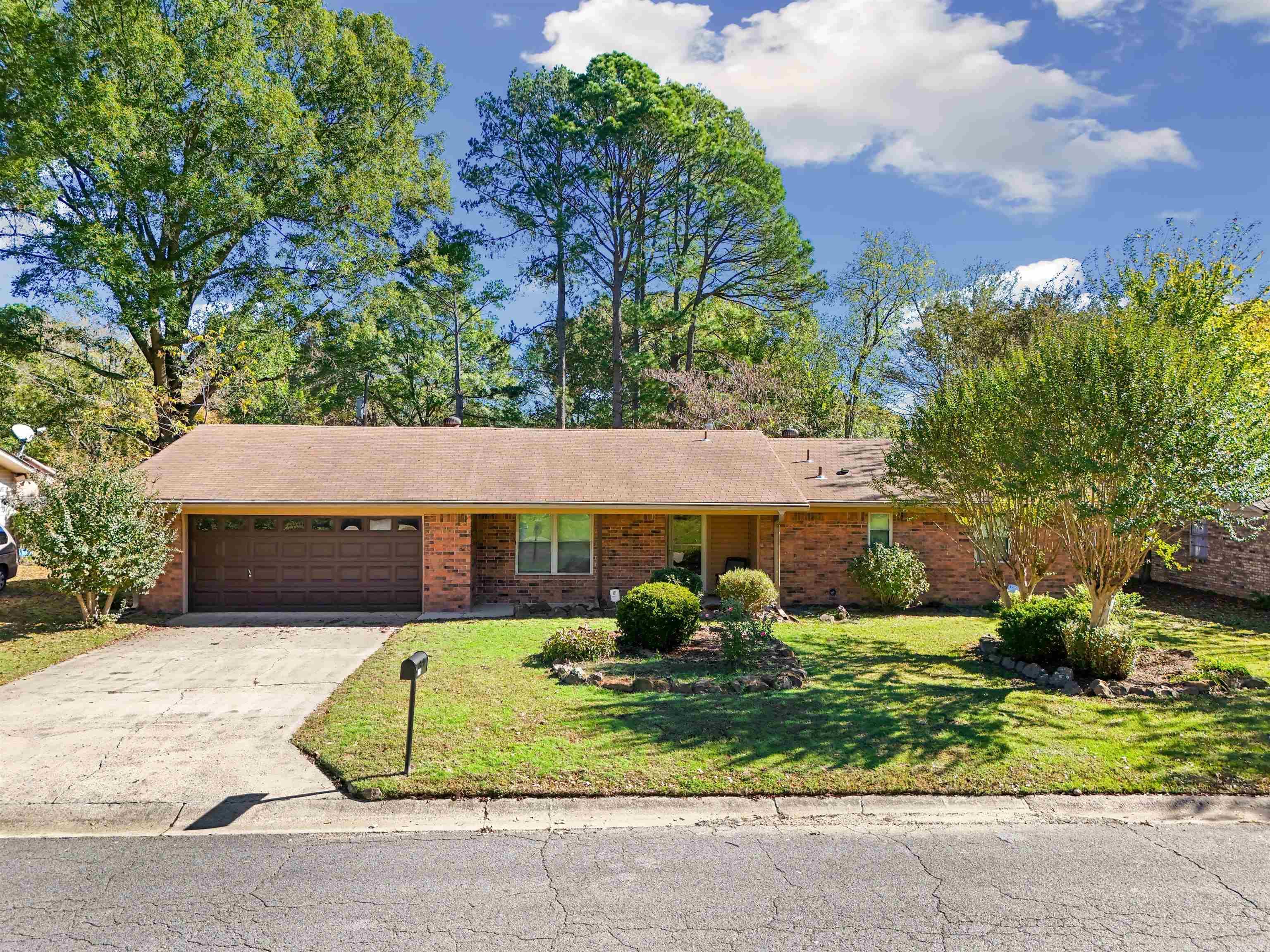 WEST GATE - Residential