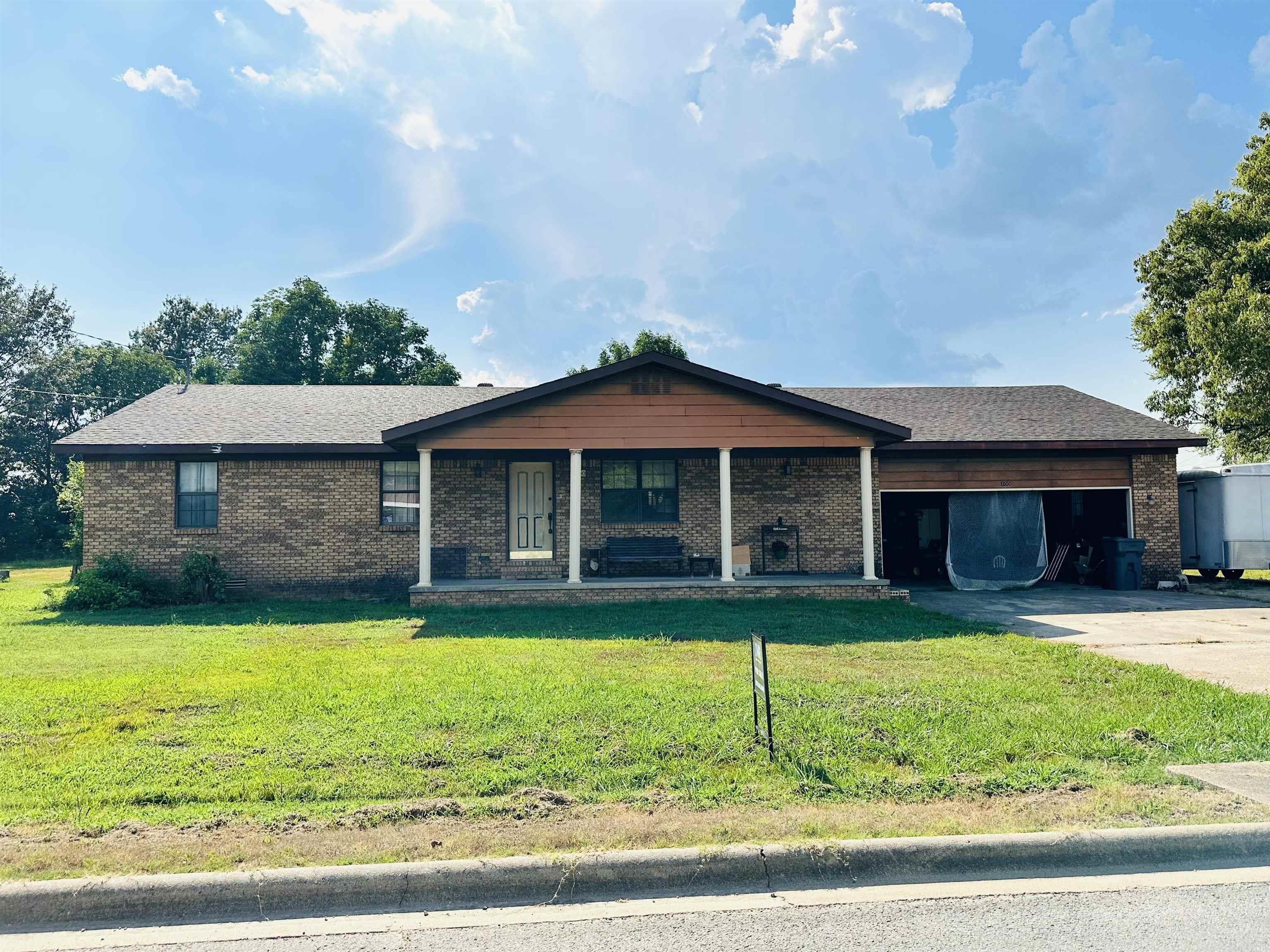 An investor’s dream in Paragould! This 3 bedroom, 3 bath home offers plenty of space and potential on a large lot in the desirable Greene County Tech School District. Inside, you’ll find a spacious living room, a sunroom perfect for relaxing or entertaining, and a large laundry room for added convenience. The home also features a 2-car garage and sits on a generous lot, offering ample outdoor space. Whether you’re looking to renovate and resell or add a solid rental to your portfolio, this property is a great opportunity to invest.