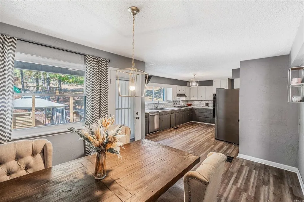 North Little Rock, Arkansas 72116, United States, 4 Bedrooms Bedrooms, ,4 BathroomsBathrooms,Residential,Active,29374