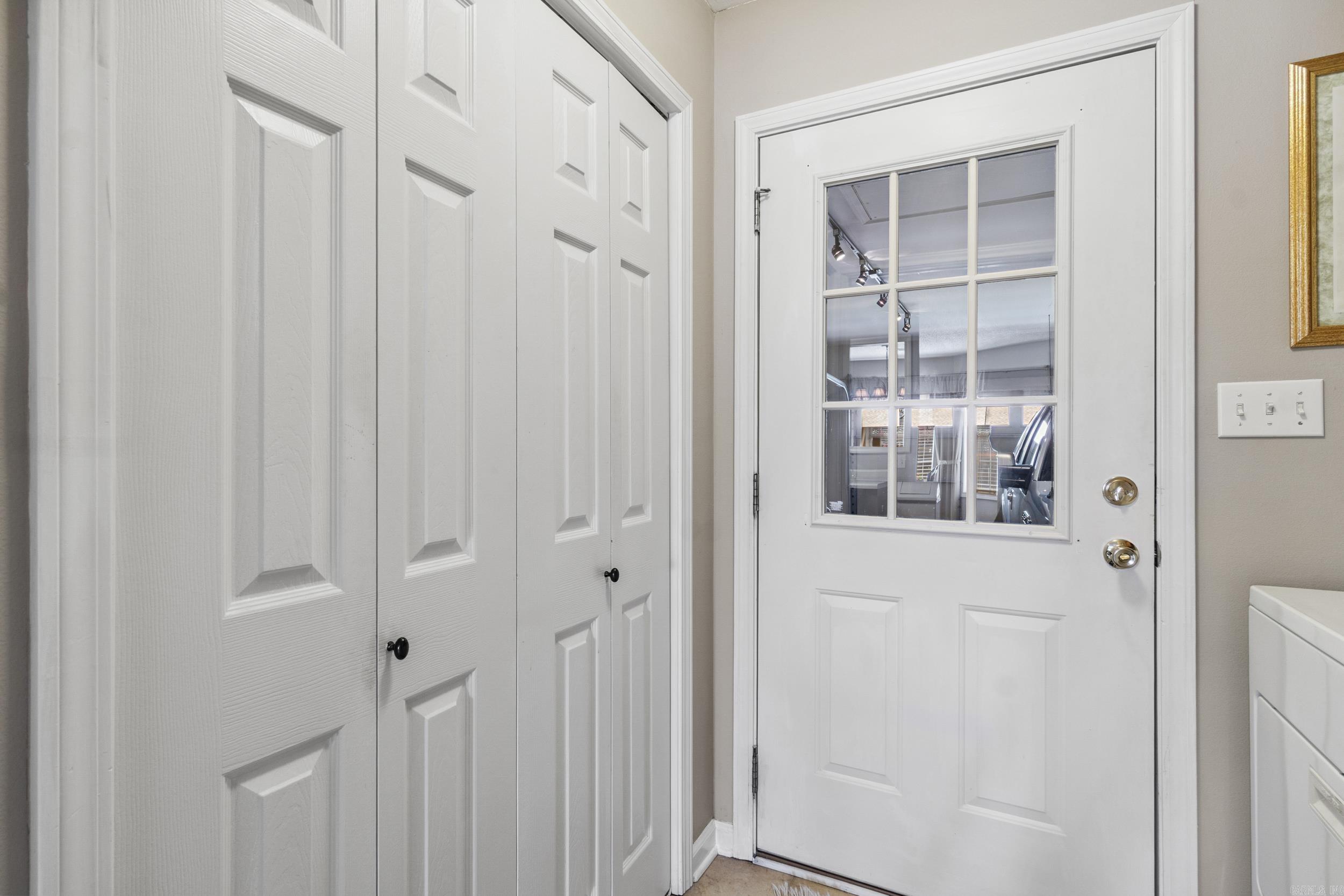 FIELDS FARM - Residential