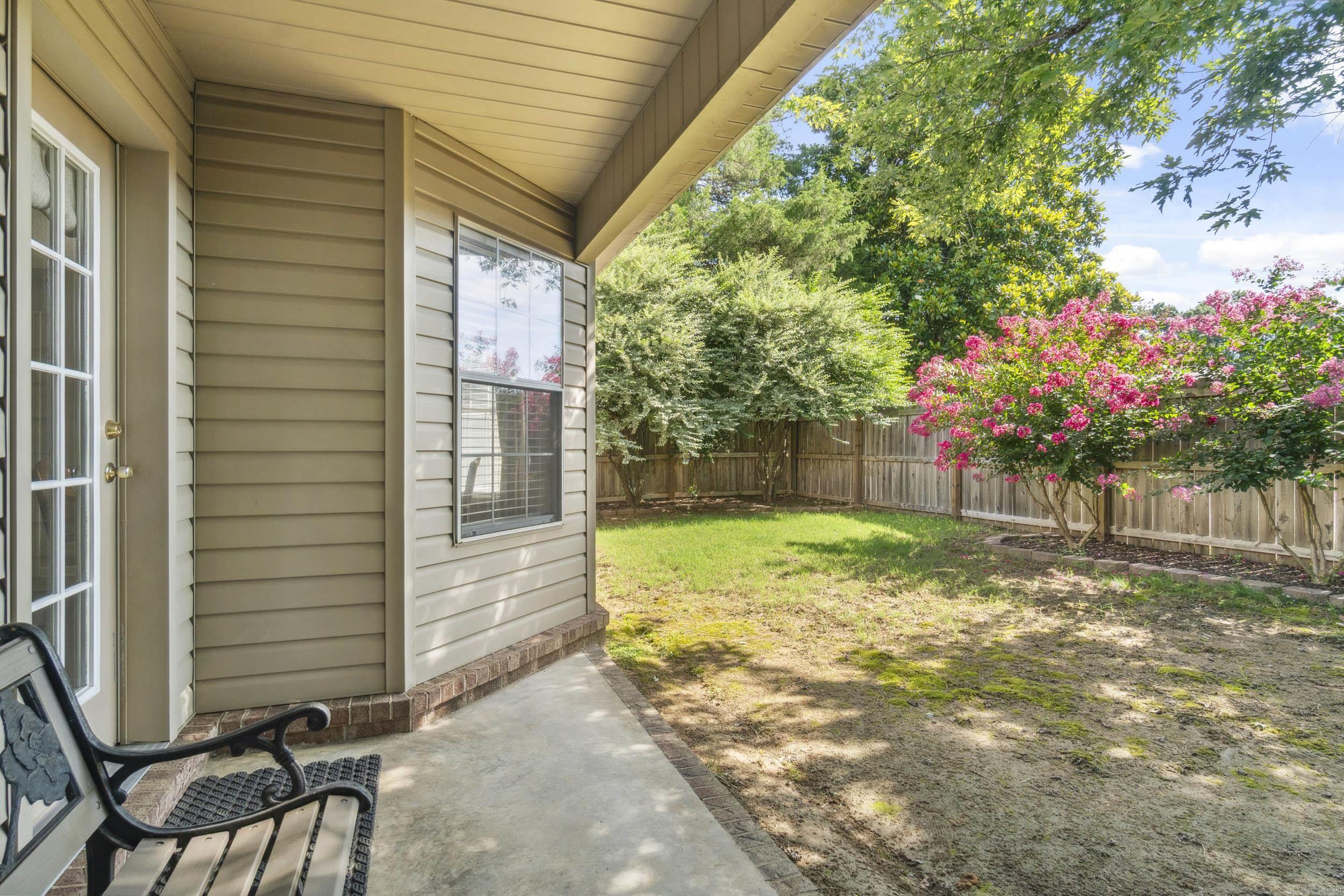 FIELDS FARM - Residential