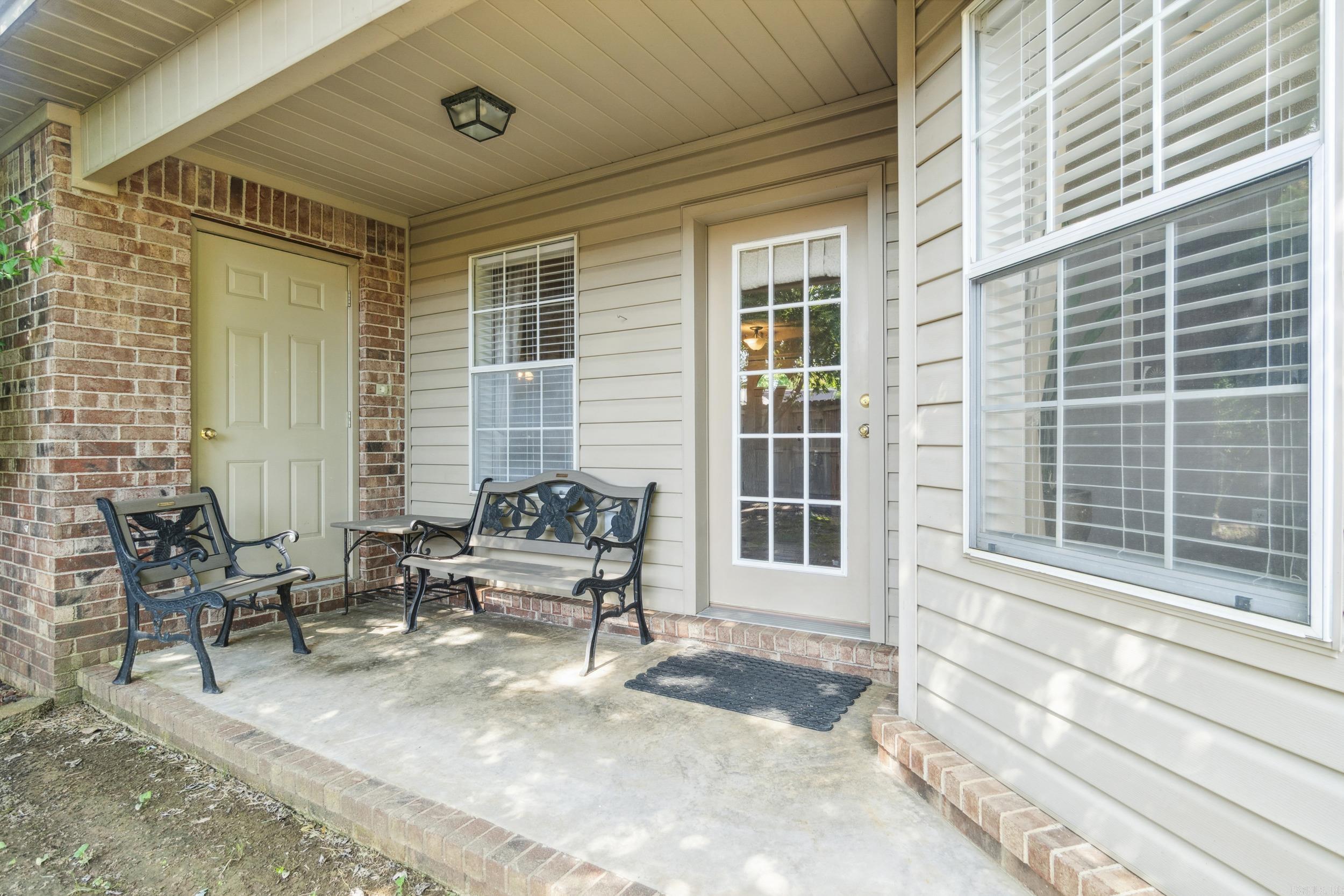 FIELDS FARM - Residential