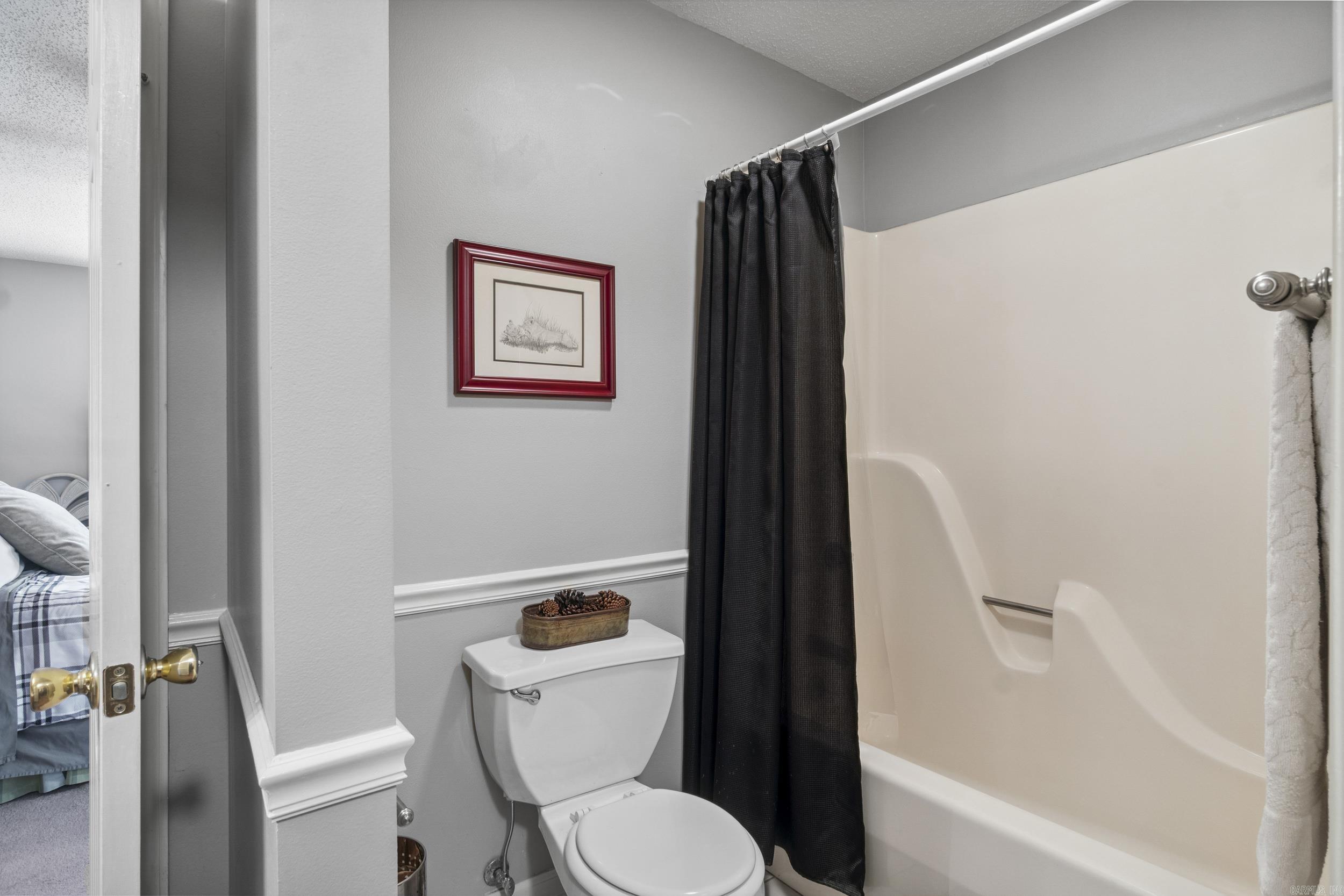 FIELDS FARM - Residential