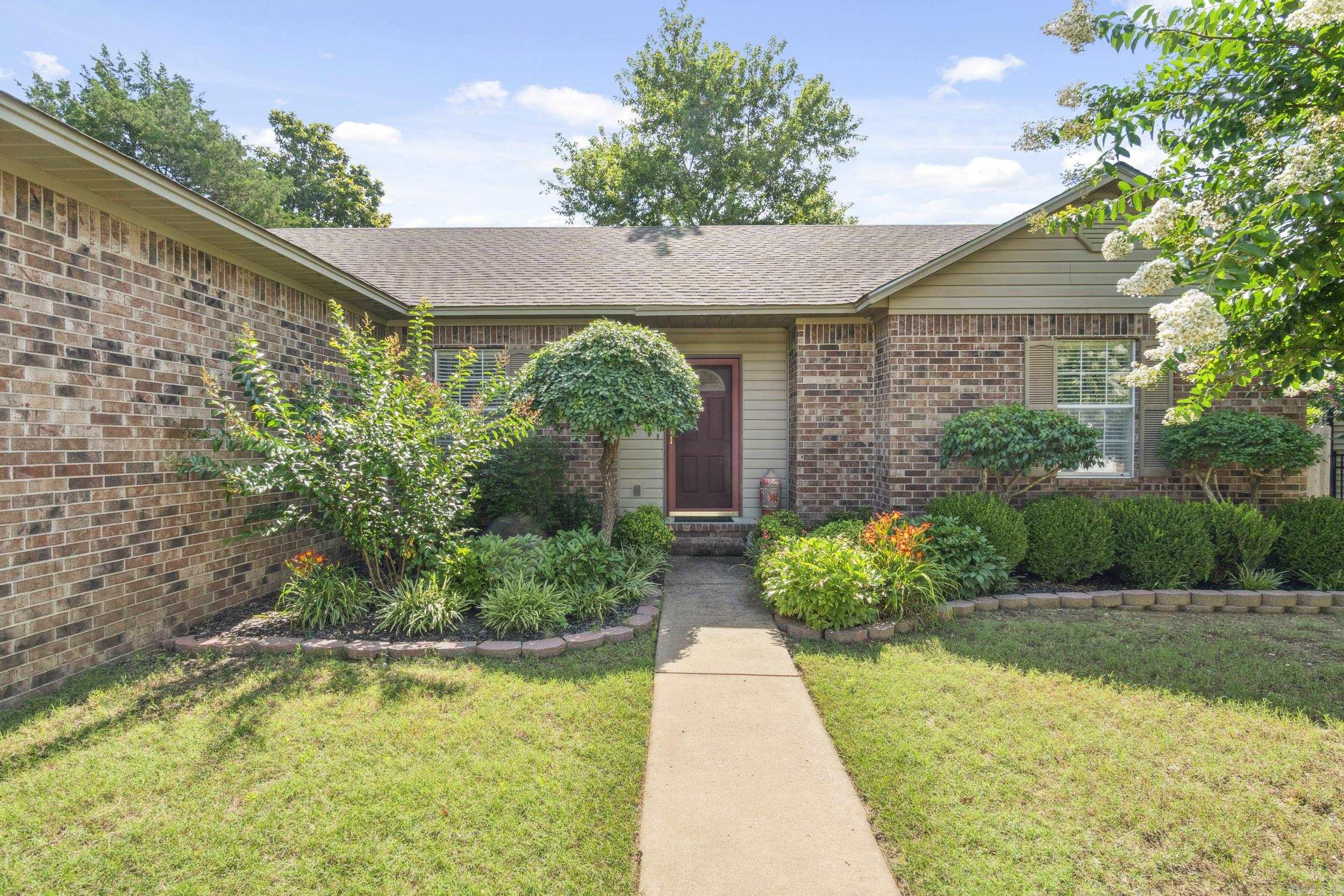 FIELDS FARM - Residential