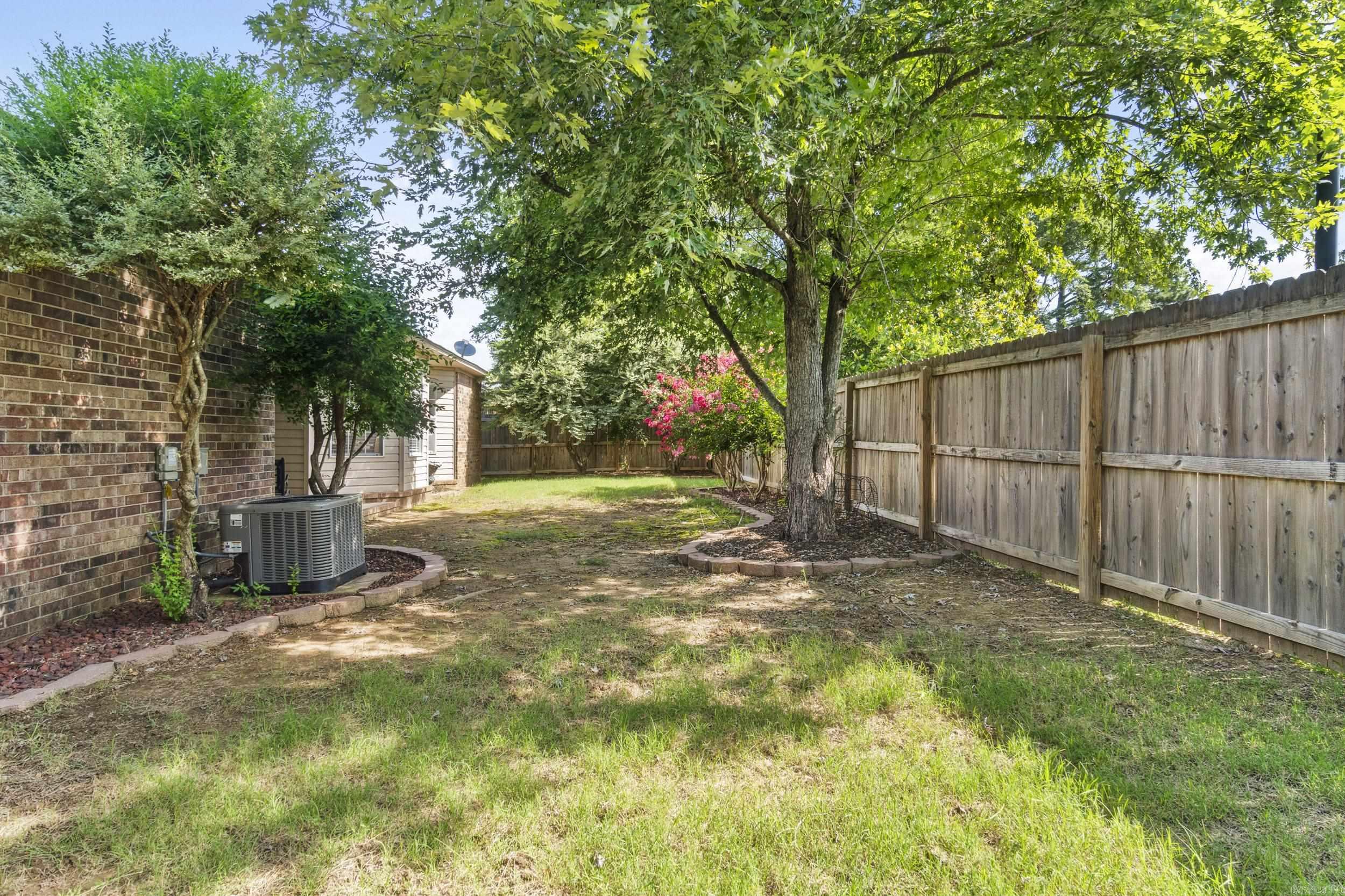 FIELDS FARM - Residential