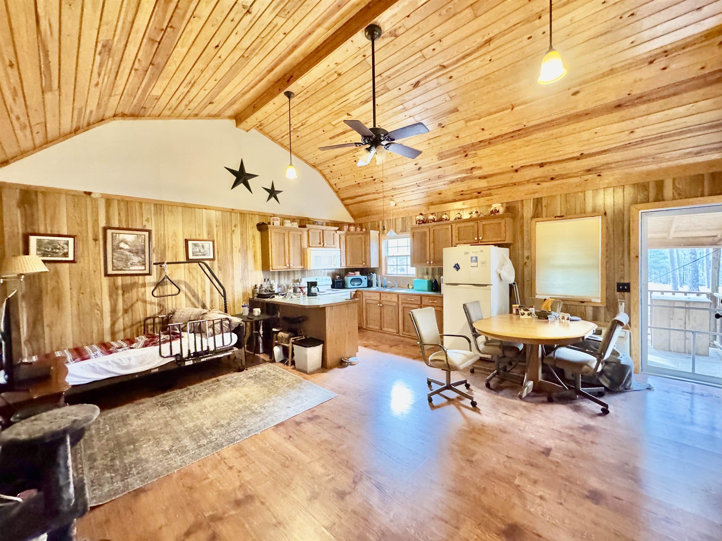 BONE ISLAND - Residential