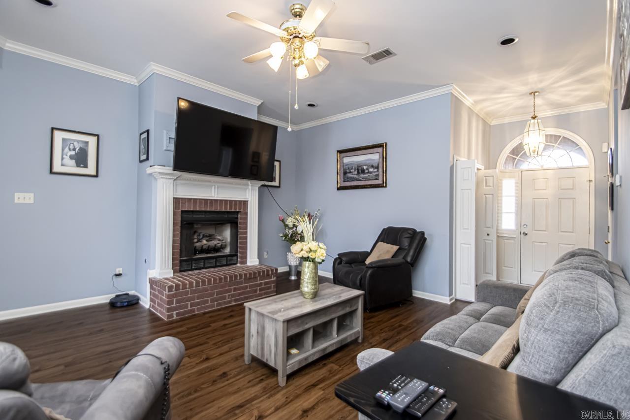 CAMBRIDGE PLACE - Residential