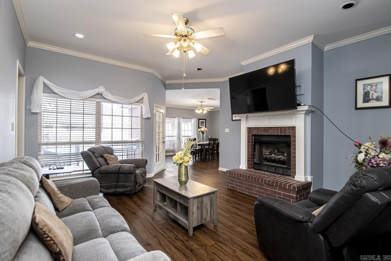 CAMBRIDGE PLACE - Residential