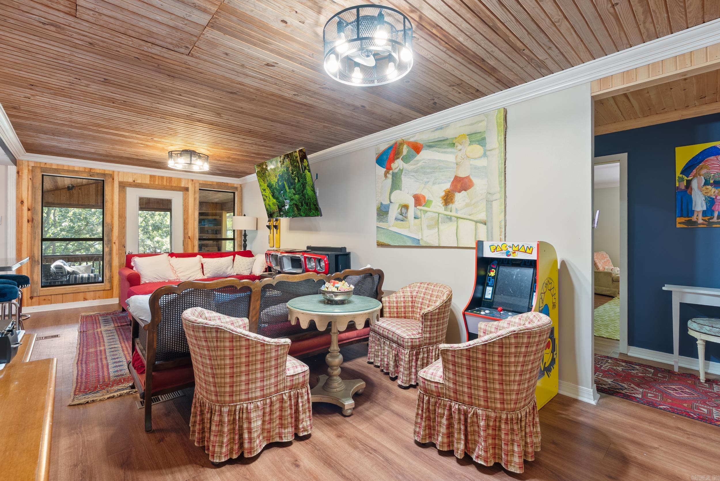 EMERALD COVE - Residential