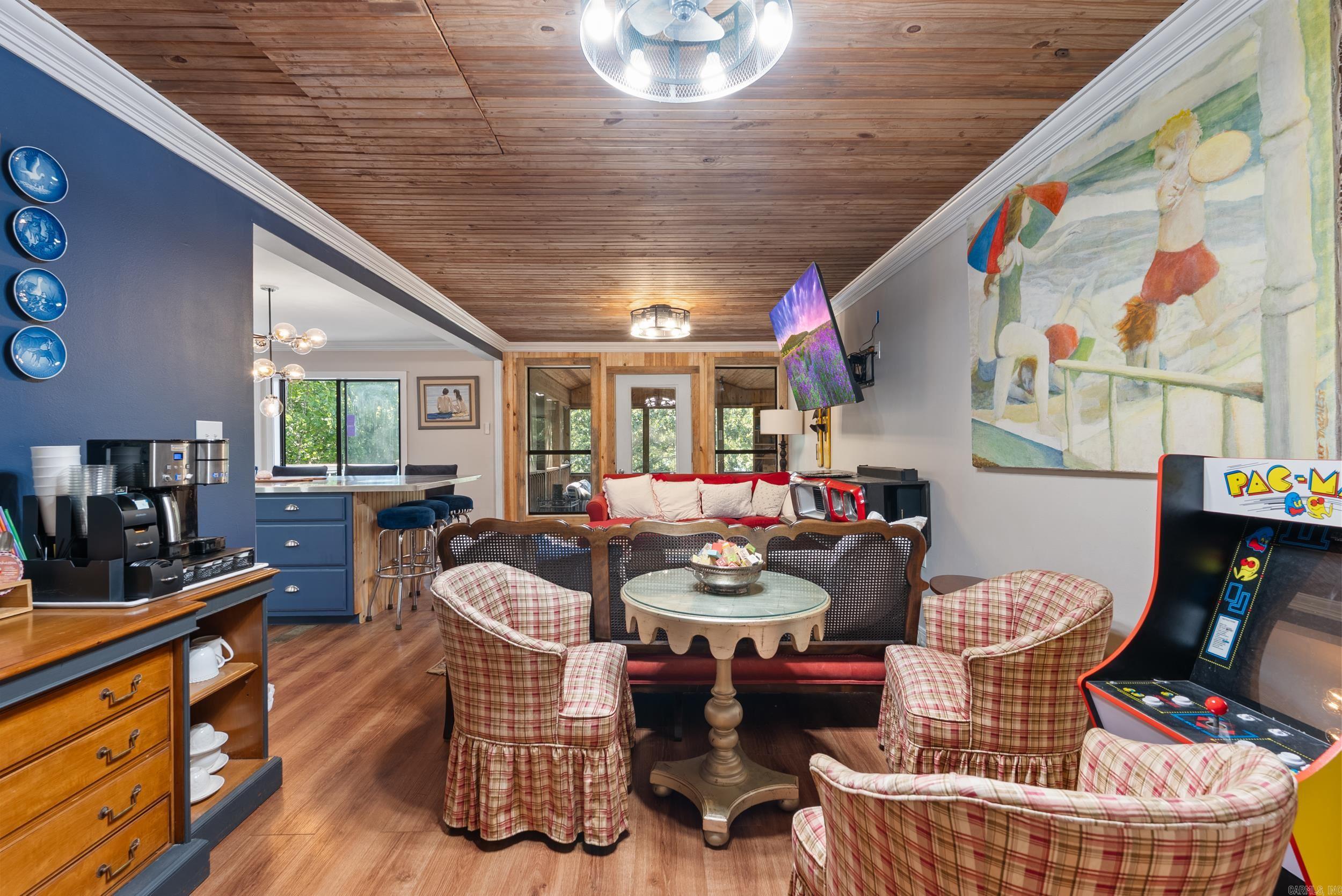EMERALD COVE - Residential