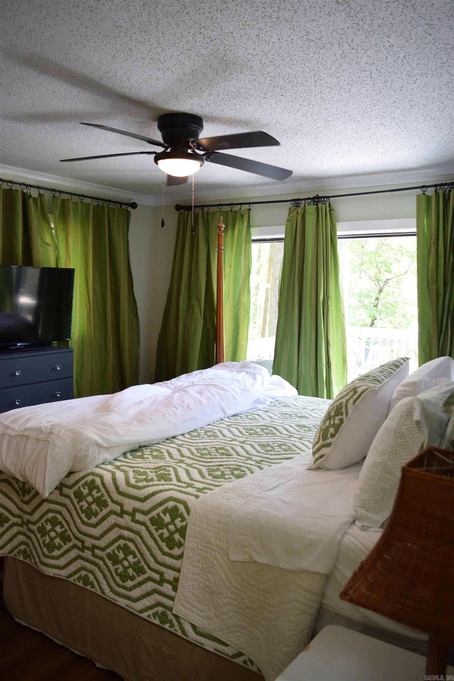 EMERALD COVE - Residential