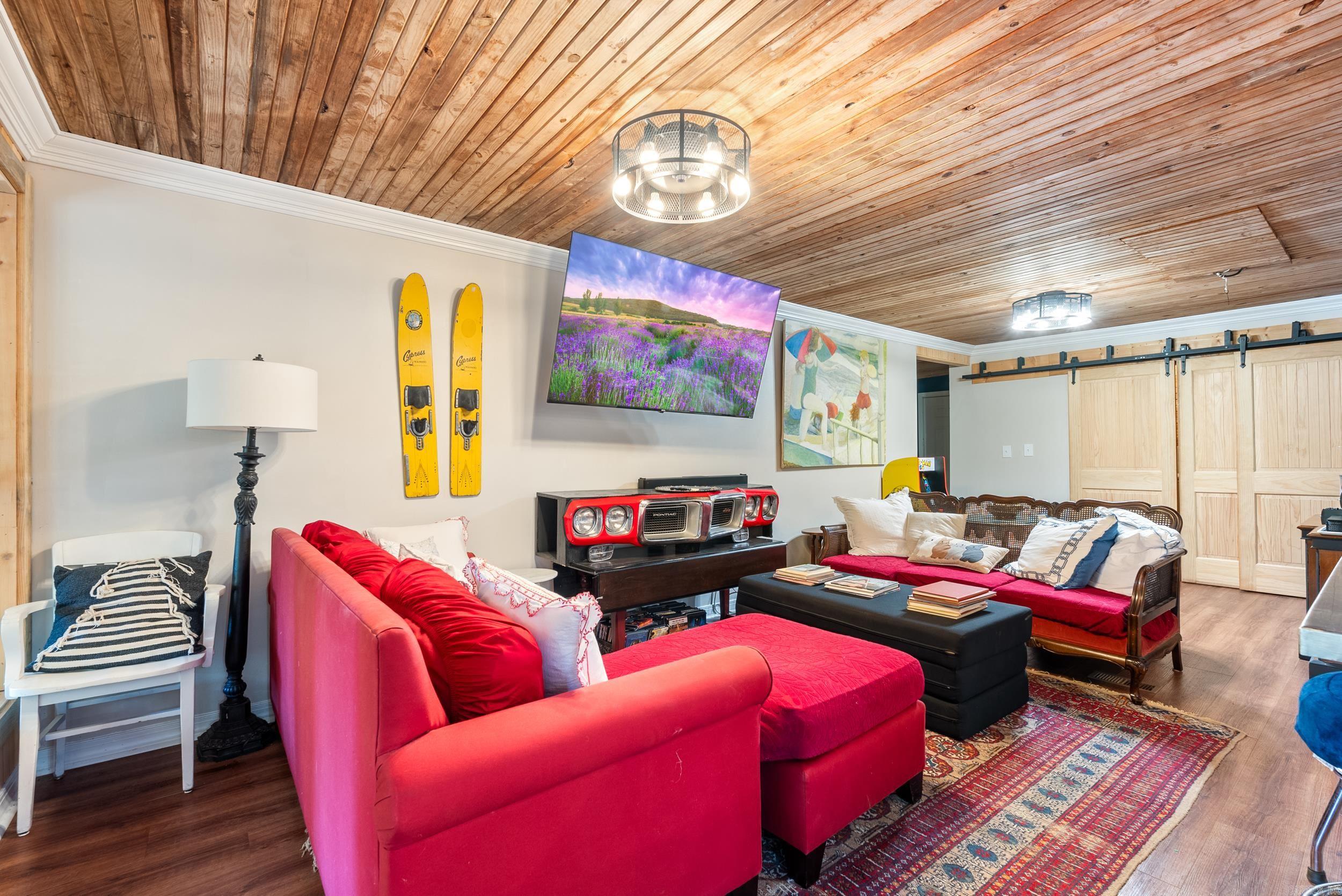 EMERALD COVE - Residential