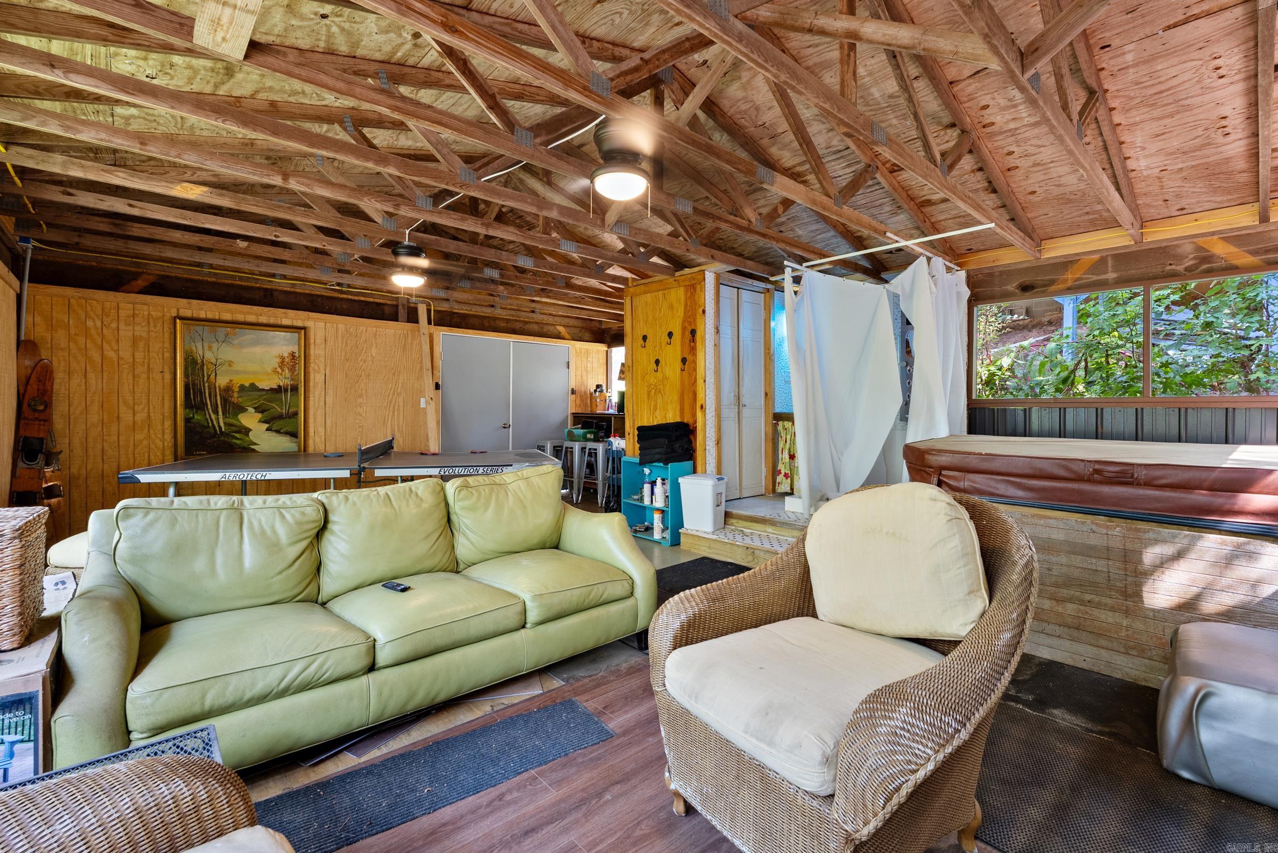 EMERALD COVE - Residential