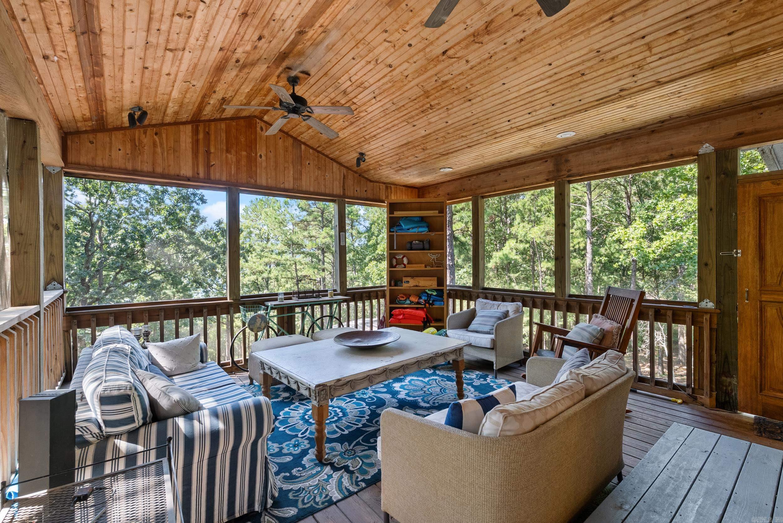 EMERALD COVE - Residential