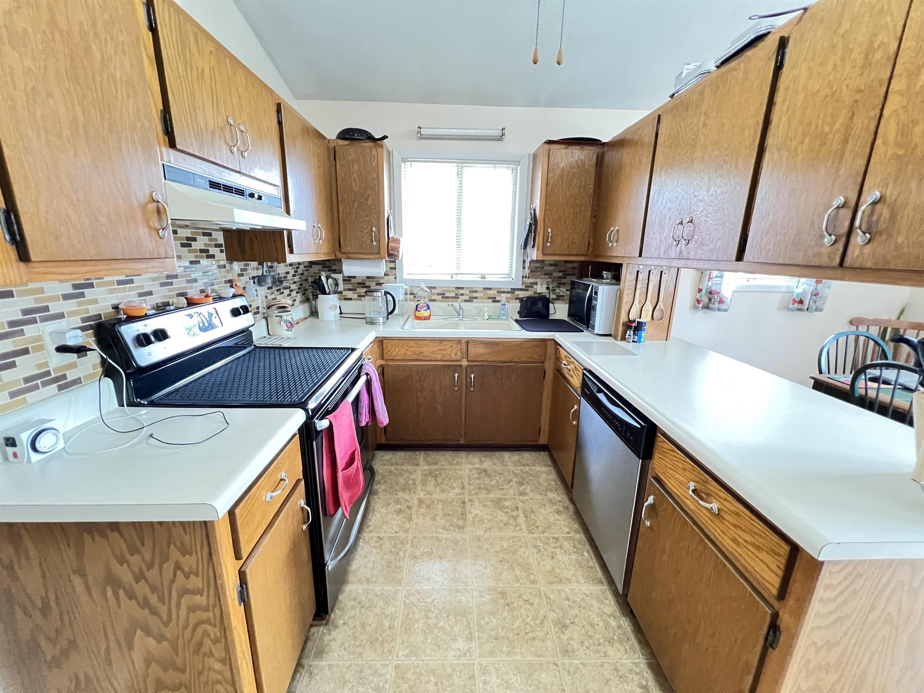 Dakota Second - Residential