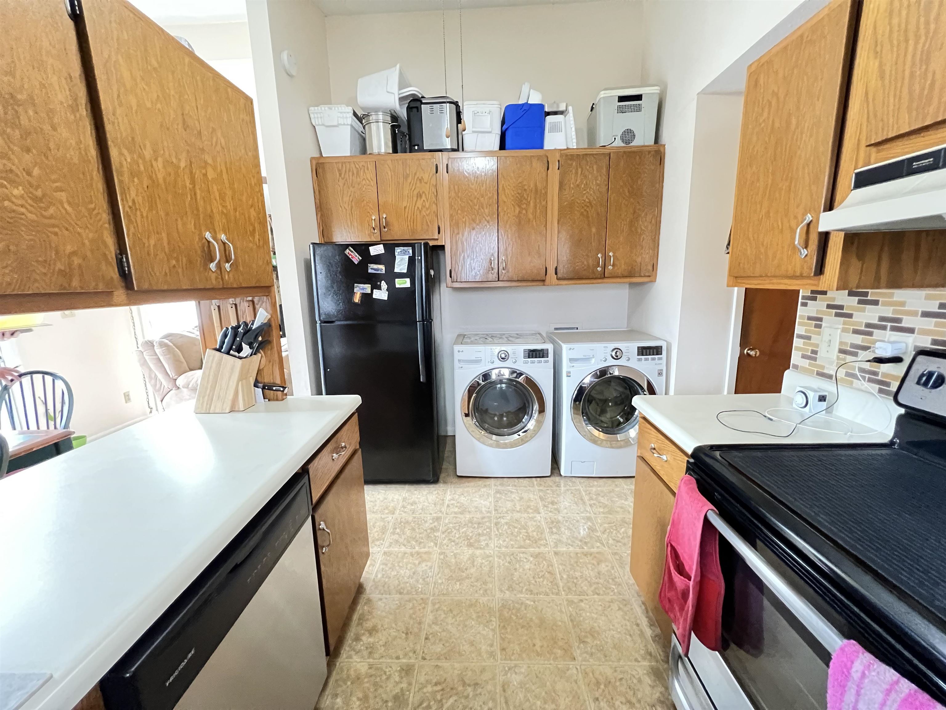 Dakota Second - Residential