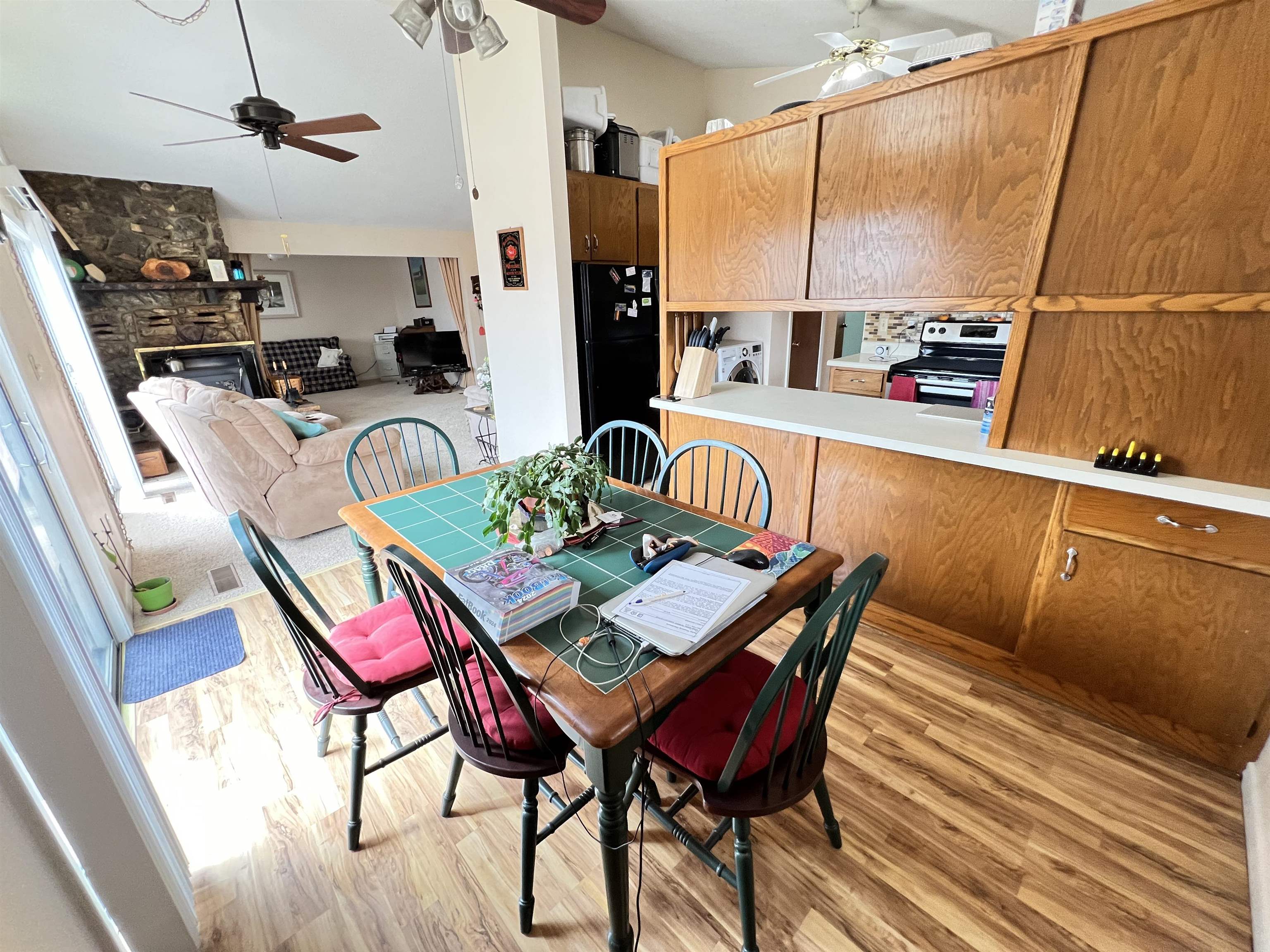 Dakota Second - Residential