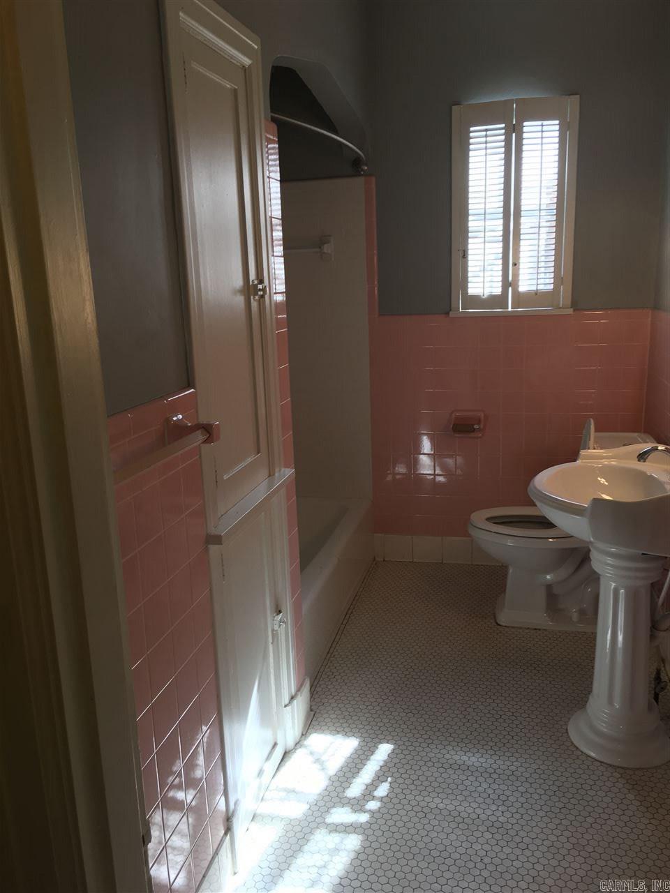 Youngs Park - Residential Lease