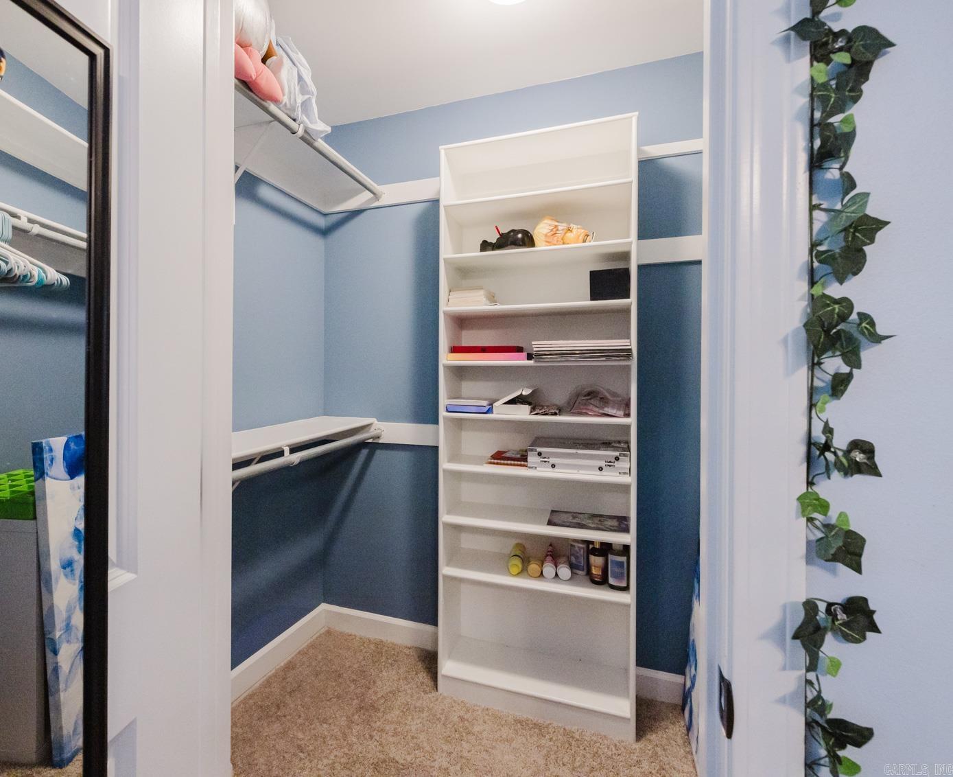 BROOKHAVEN ESTATES - Residential