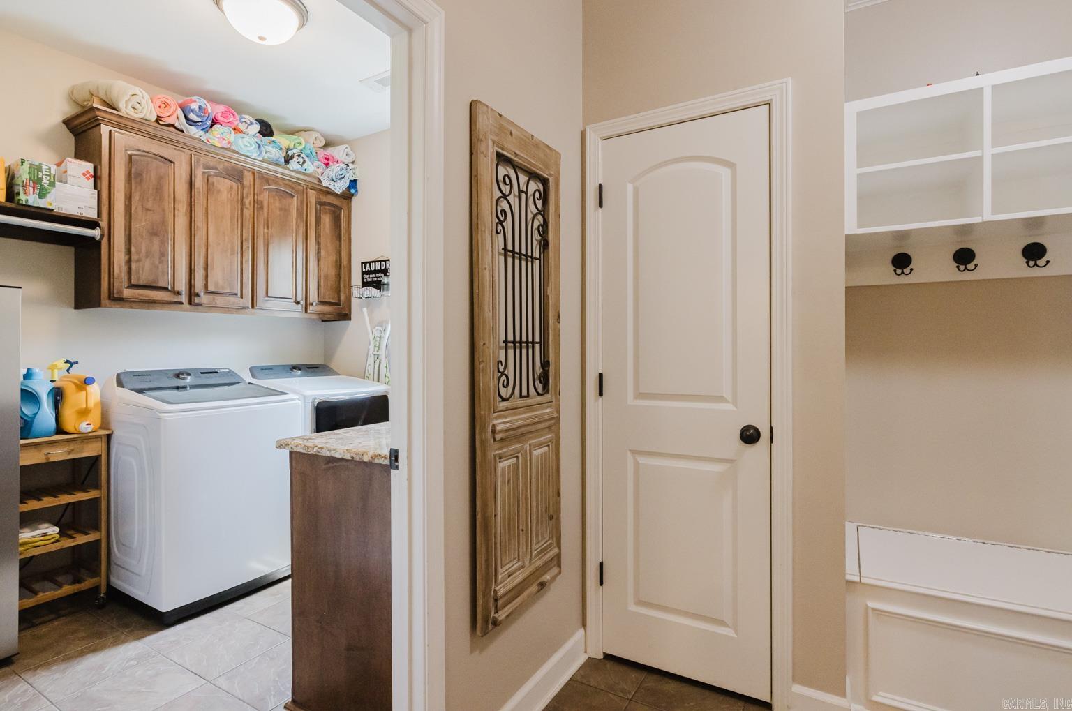 BROOKHAVEN ESTATES - Residential