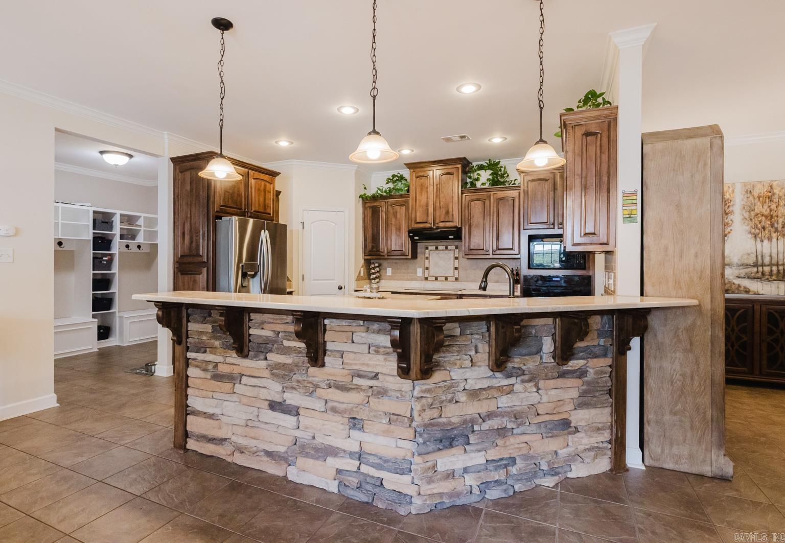 BROOKHAVEN ESTATES - Residential