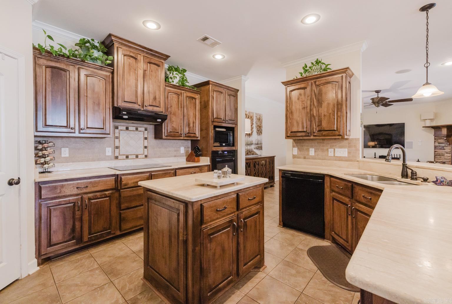 BROOKHAVEN ESTATES - Residential