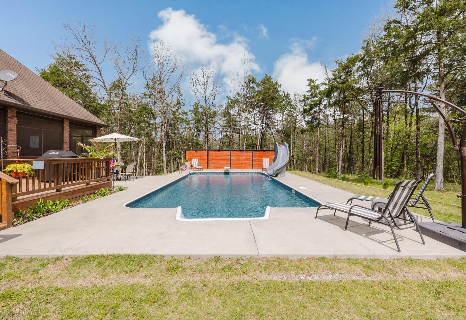 BROOKHAVEN ESTATES - Residential