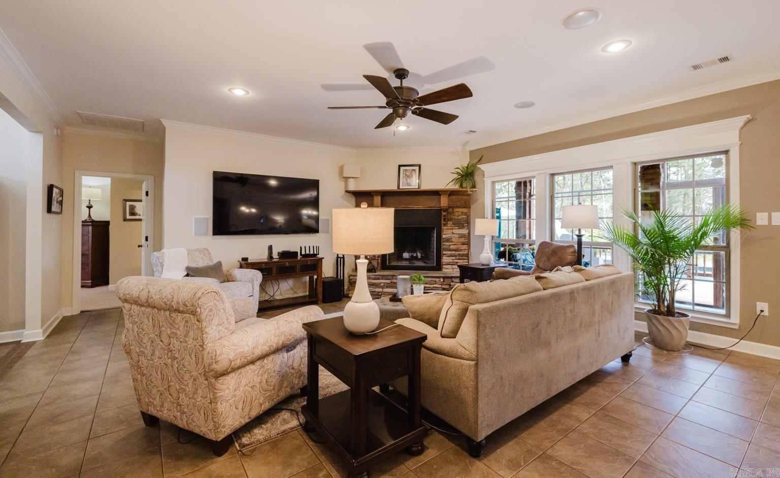 BROOKHAVEN ESTATES - Residential