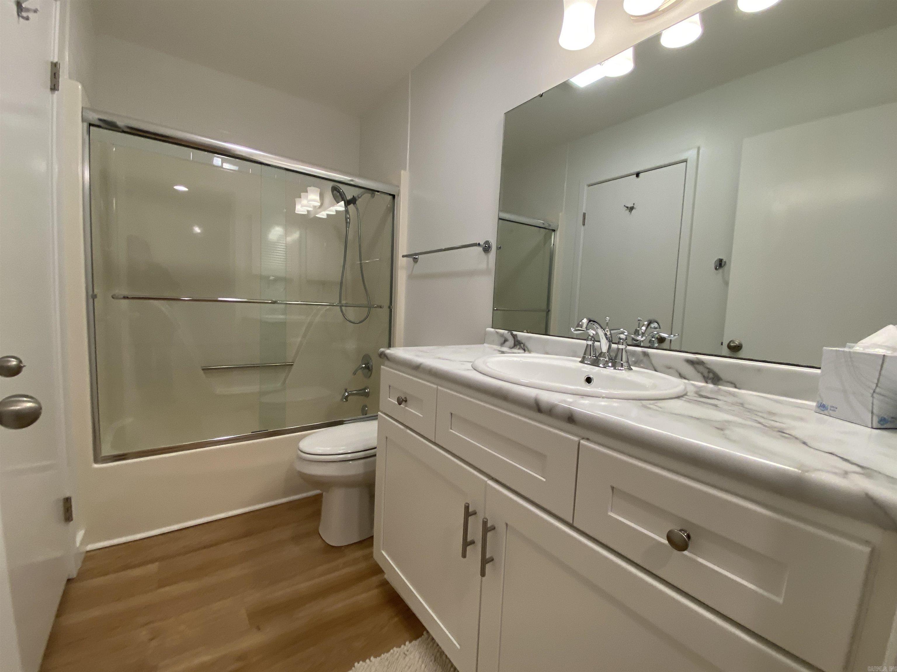 COUNTRY CLUB RIDGE - Residential