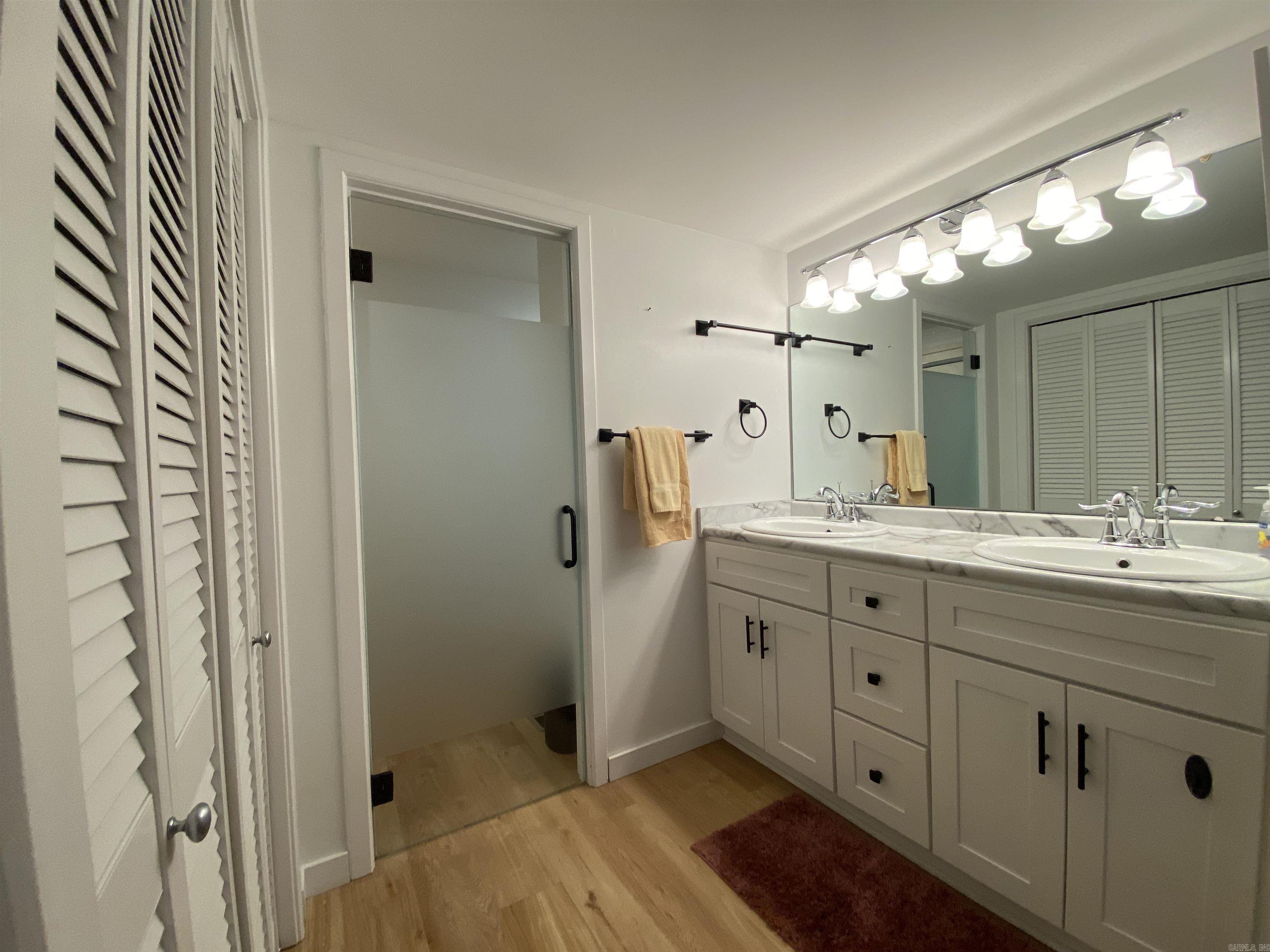 COUNTRY CLUB RIDGE - Residential