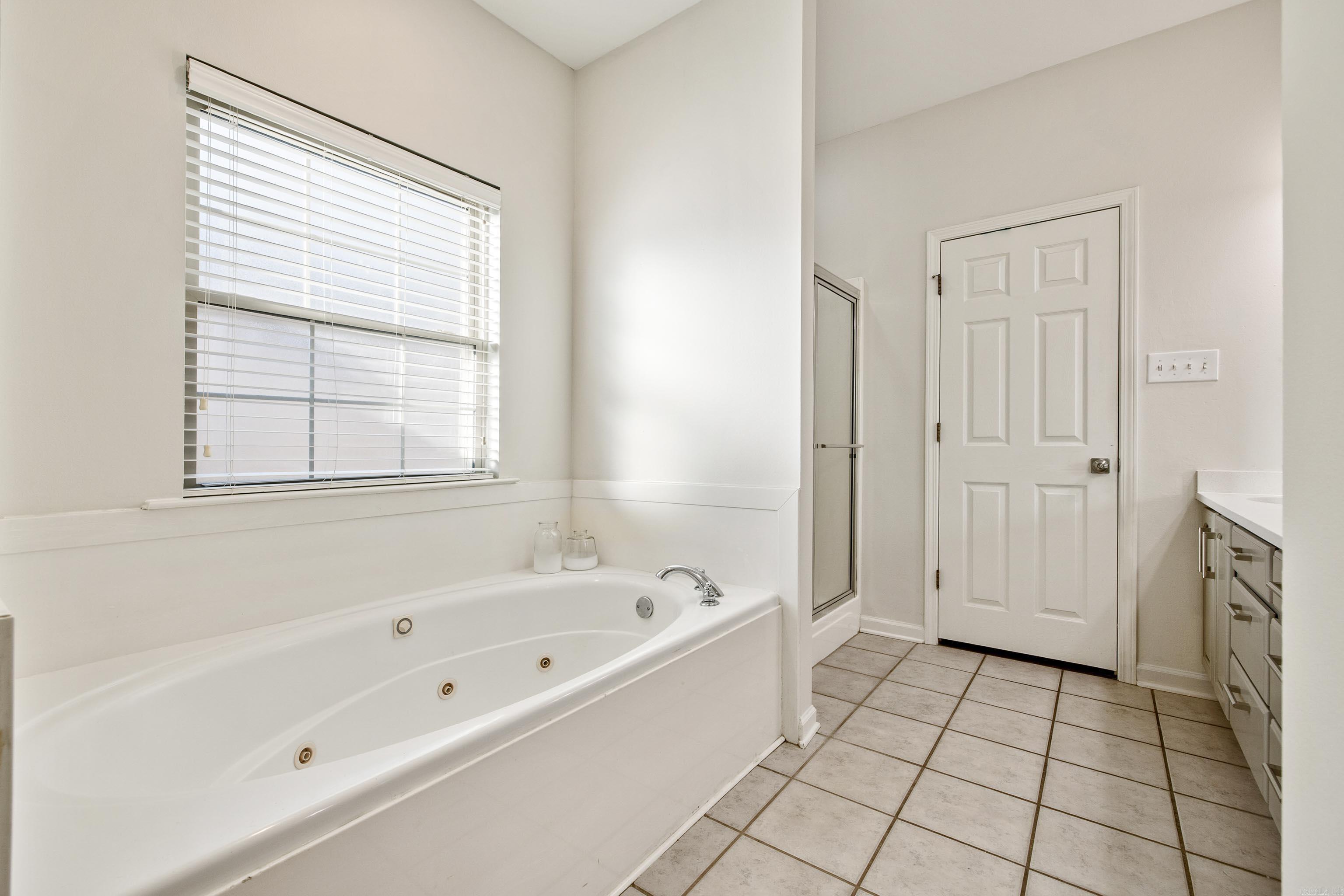 HURRICANE LAKE EST - Residential