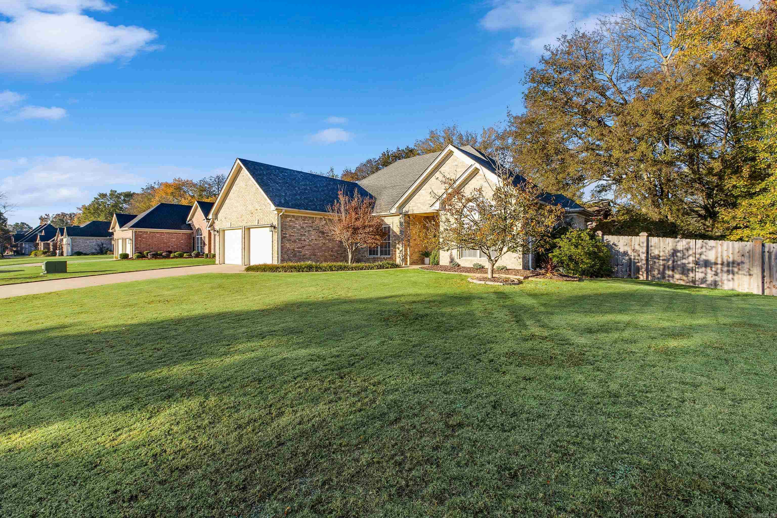 HURRICANE LAKE EST - Residential