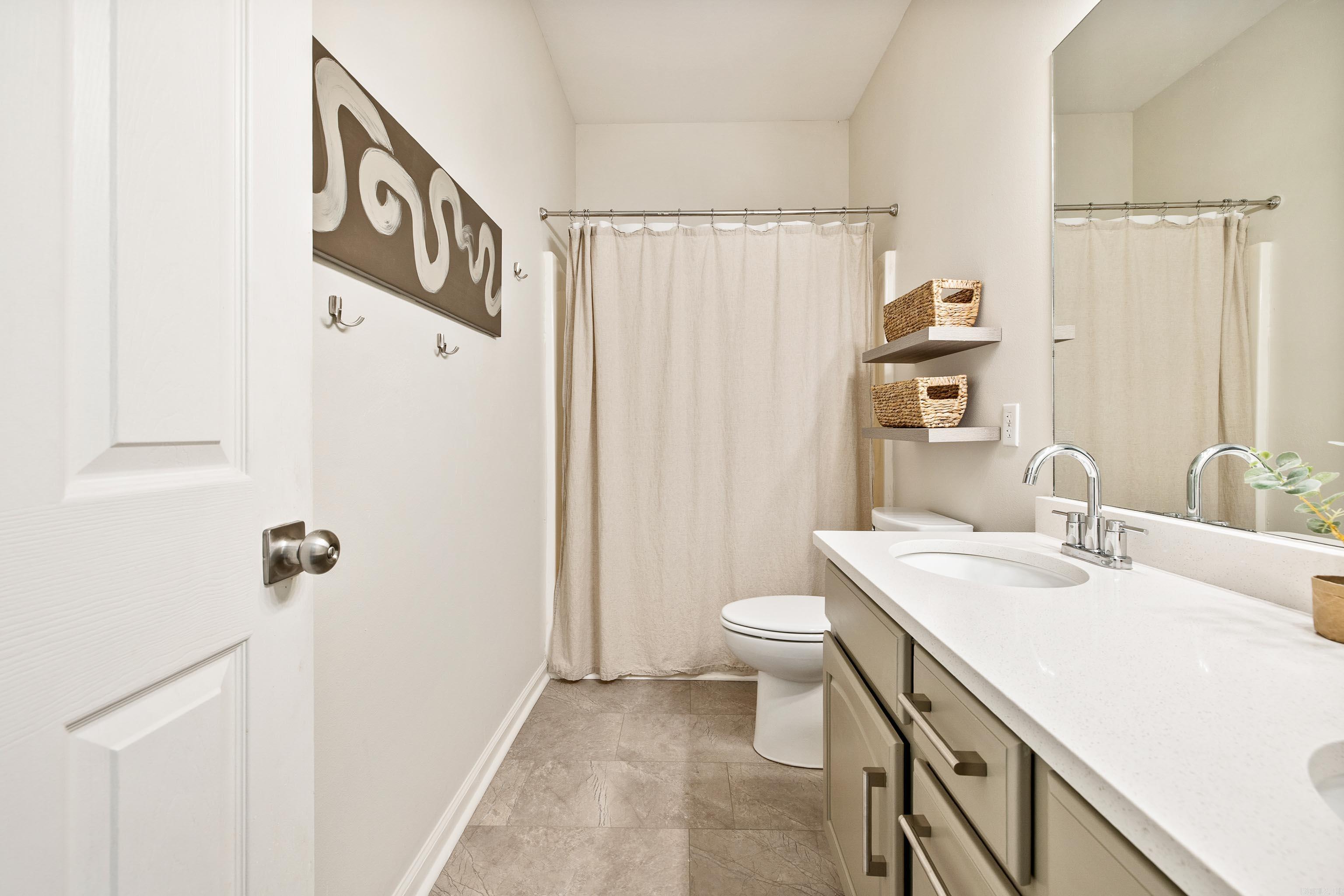 HURRICANE LAKE EST - Residential